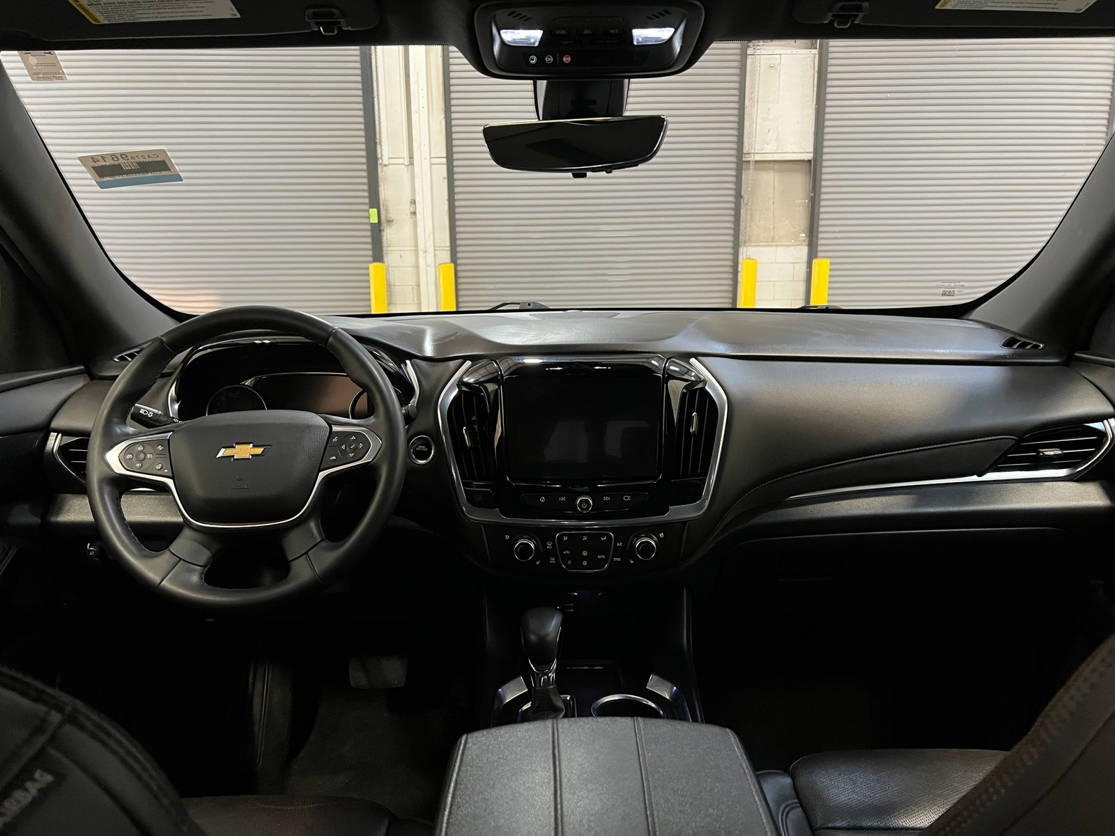 Thumbnail: 2023 Chevrolet Traverse - 2