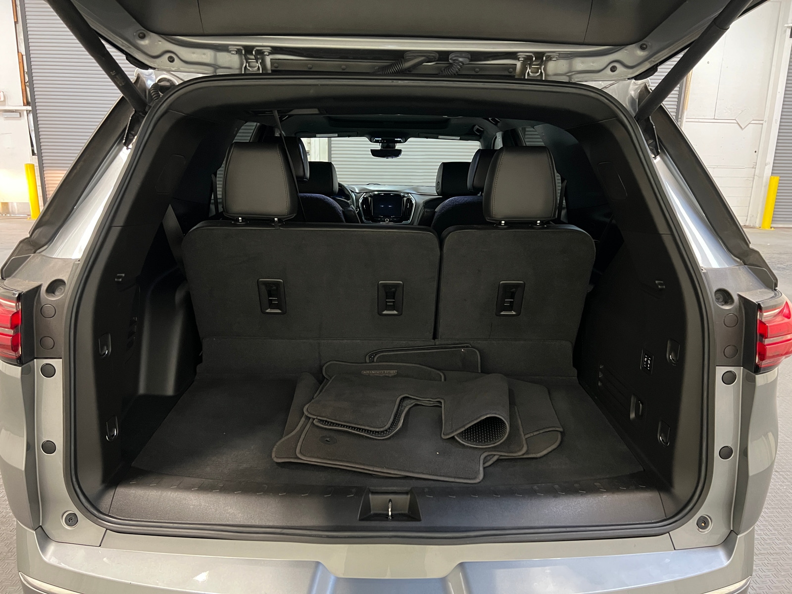 Thumbnail: 2023 Chevrolet Traverse - 6