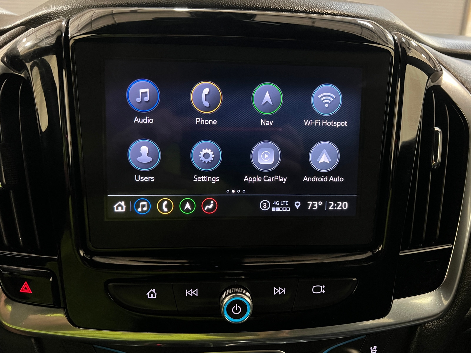 Thumbnail: 2023 Chevrolet Traverse - 3