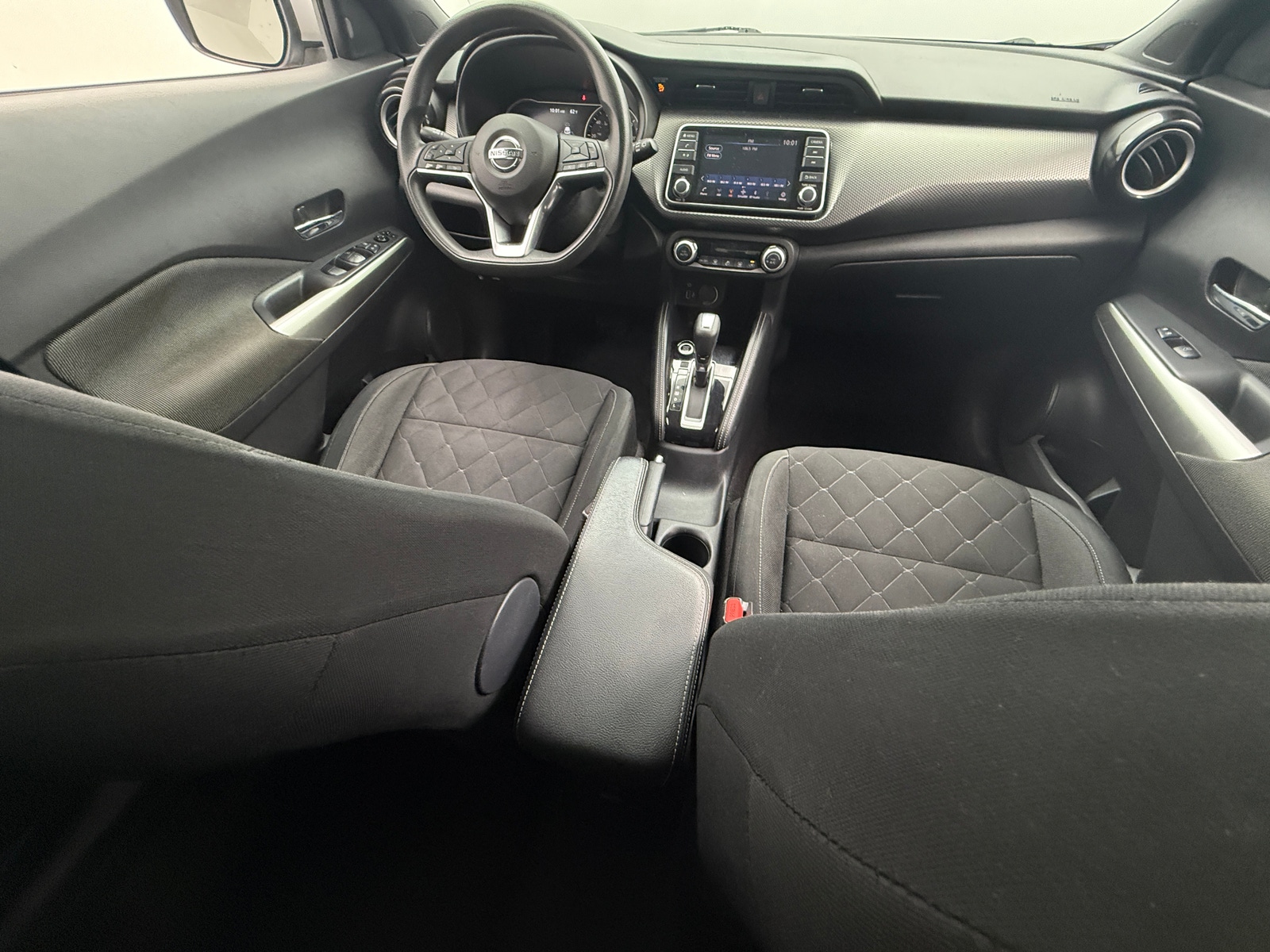 Thumbnail: 2020 Nissan Kicks - 3