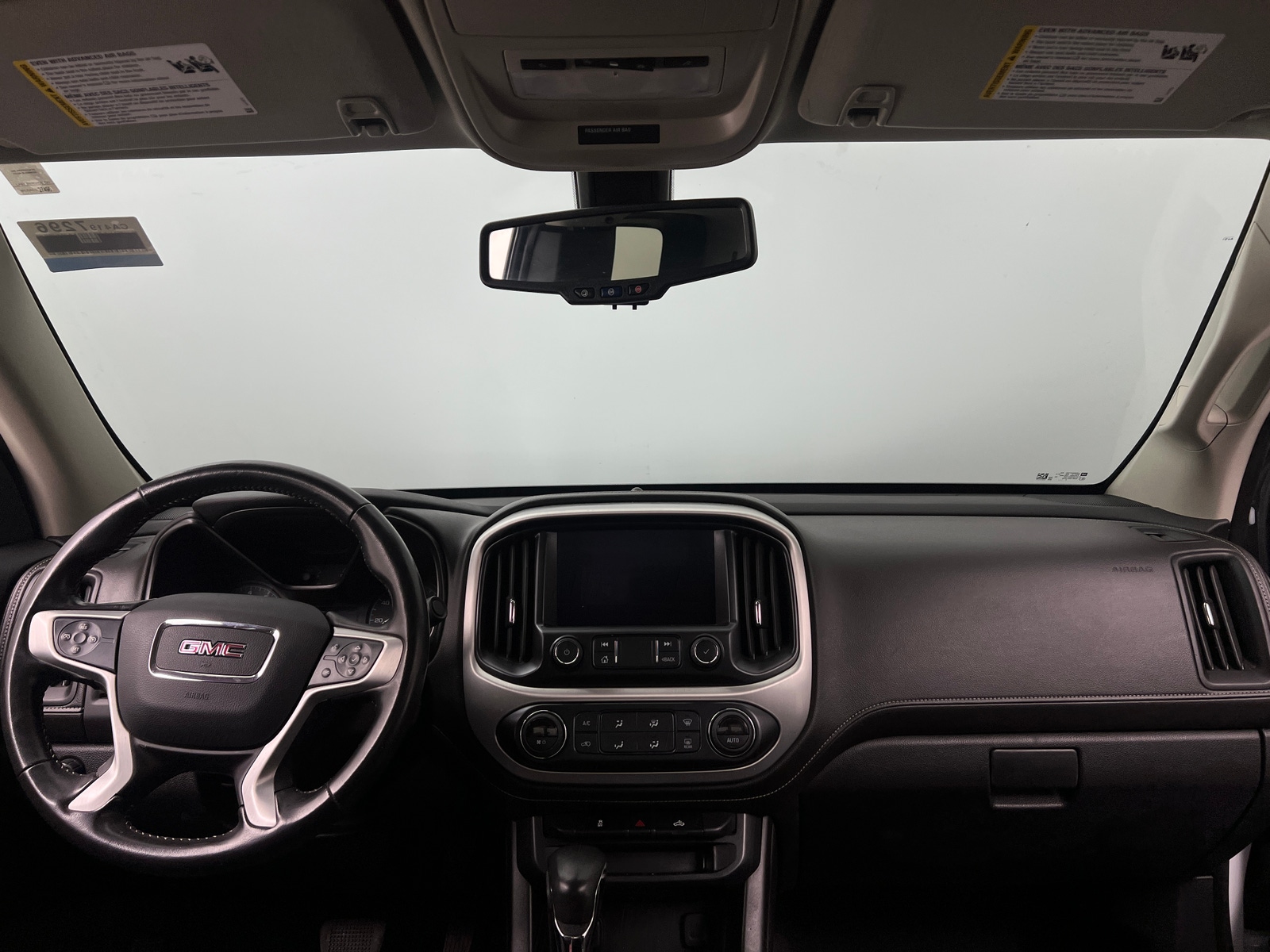 Thumbnail: 2022 GMC Canyon - 3