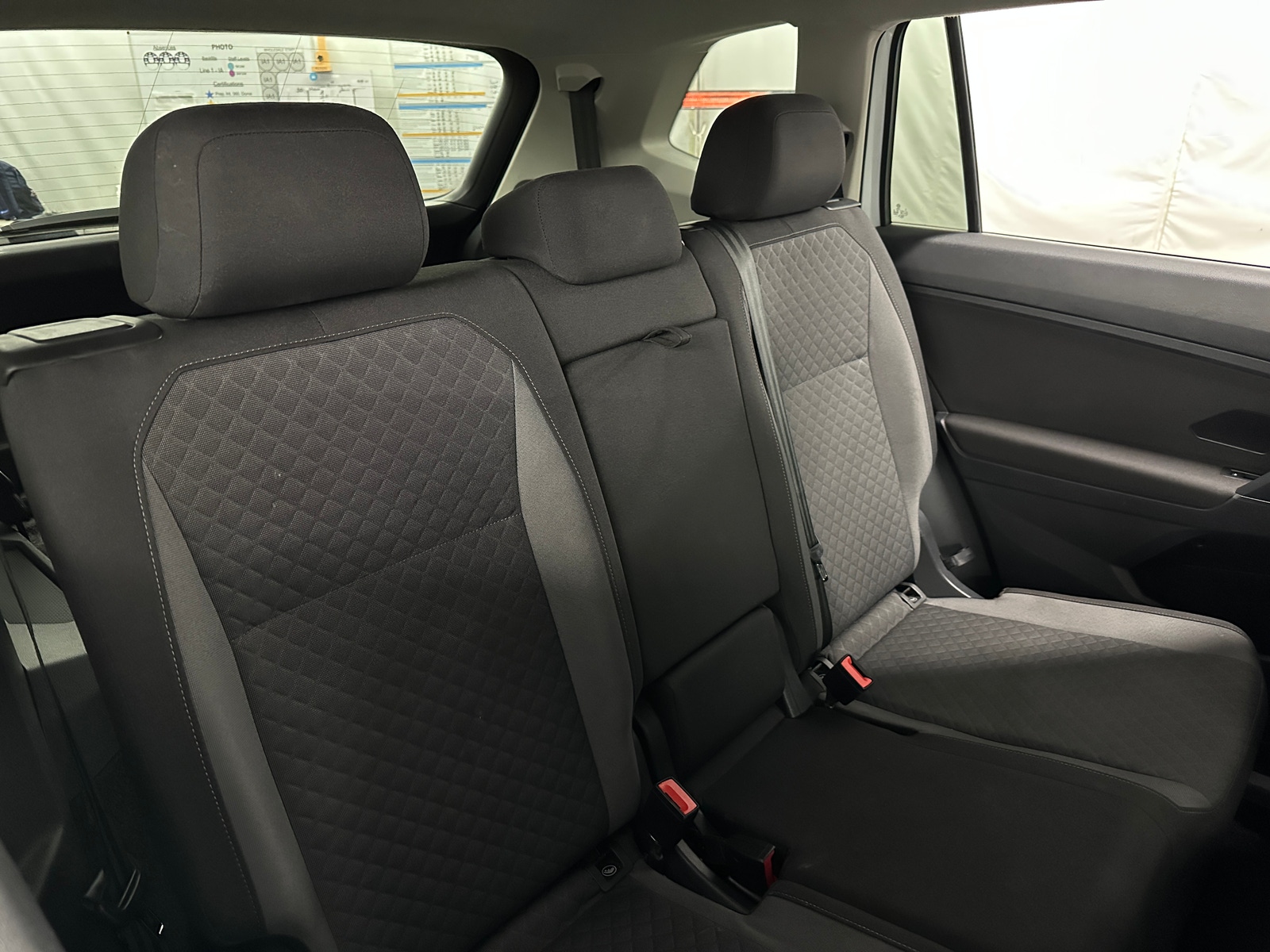 Thumbnail: 2020 Volkswagen Tiguan - 6