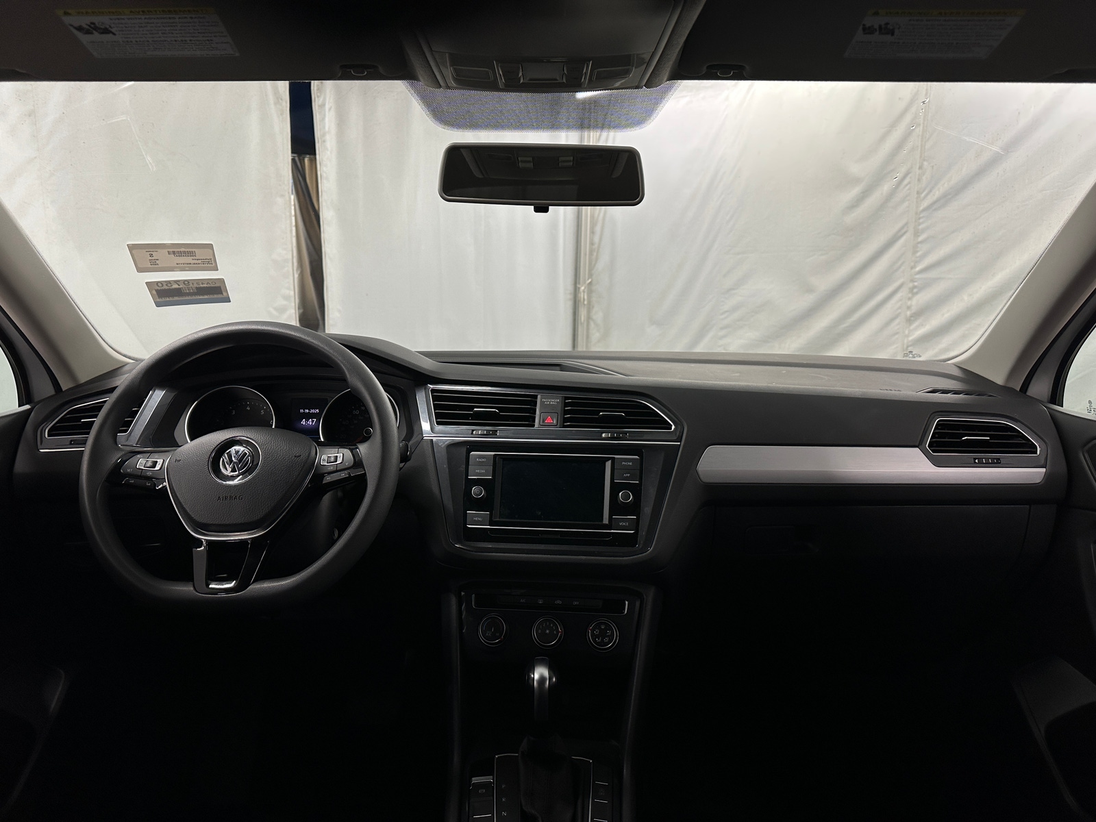 Thumbnail: 2020 Volkswagen Tiguan - 3