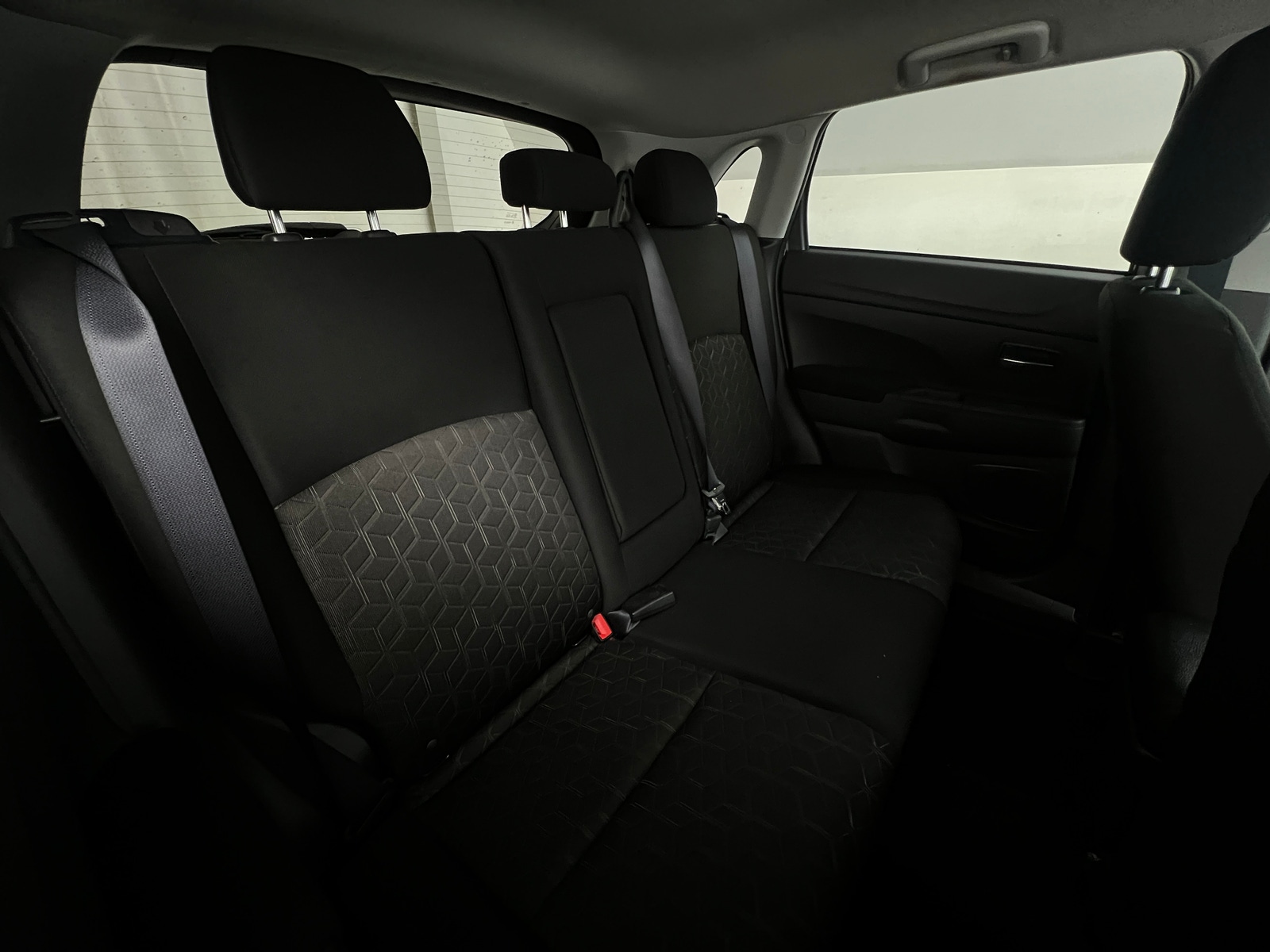 Thumbnail: 2024 Mitsubishi Outlander Sport - 6