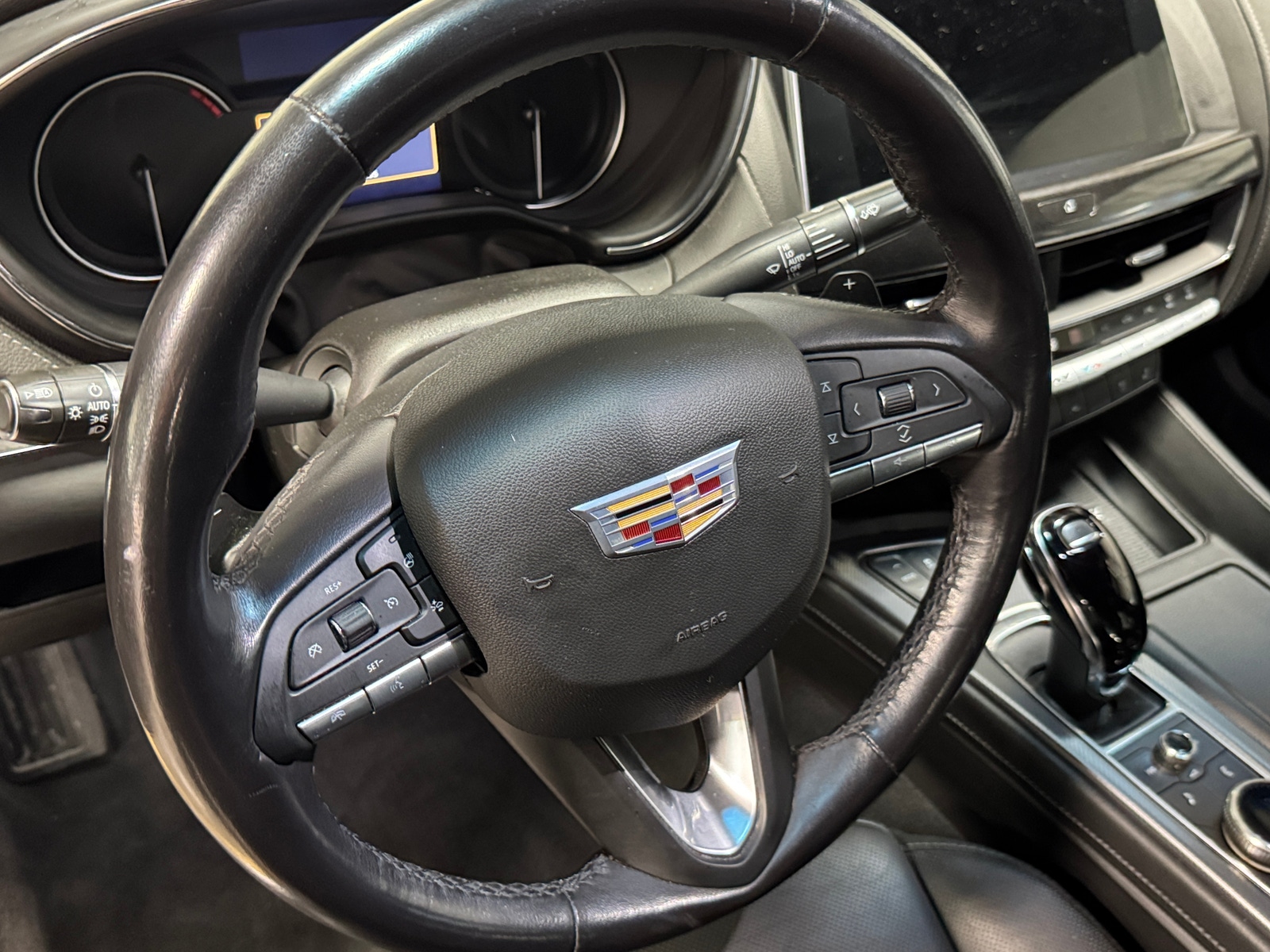 Thumbnail: 2023 Cadillac CT5 - 4