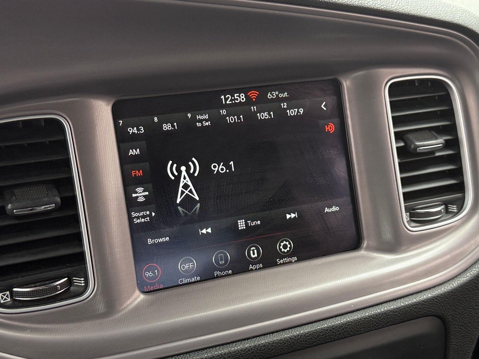 Thumbnail: 2023 Dodge Charger - 4