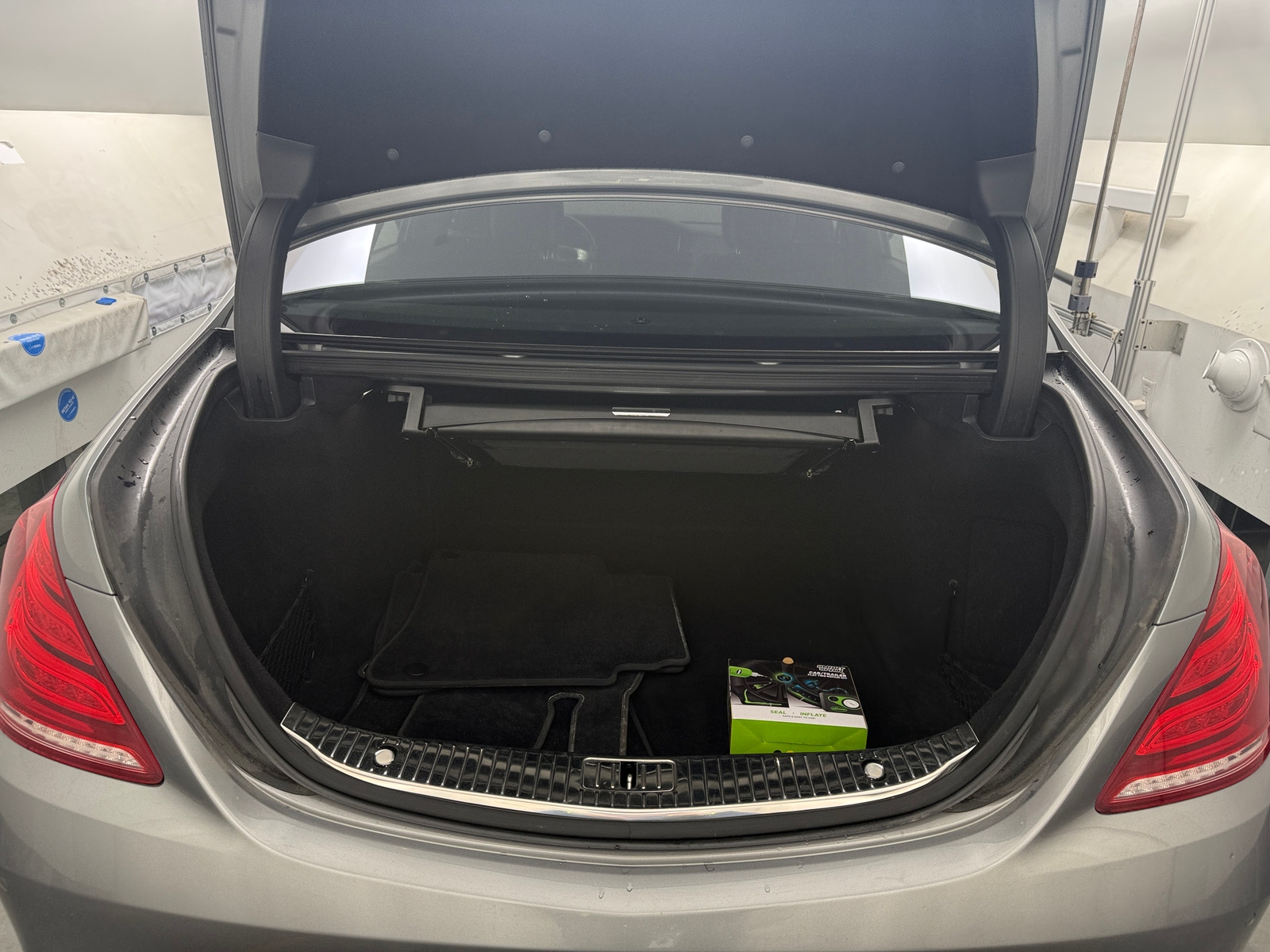 Thumbnail: 2015 Mercedes-Benz S-Class - 6