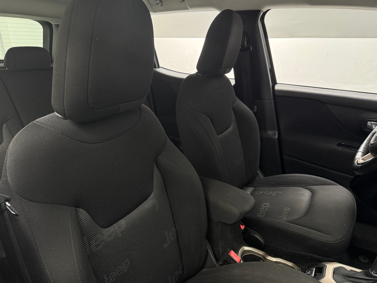 Thumbnail: 2017 Jeep Renegade - 2