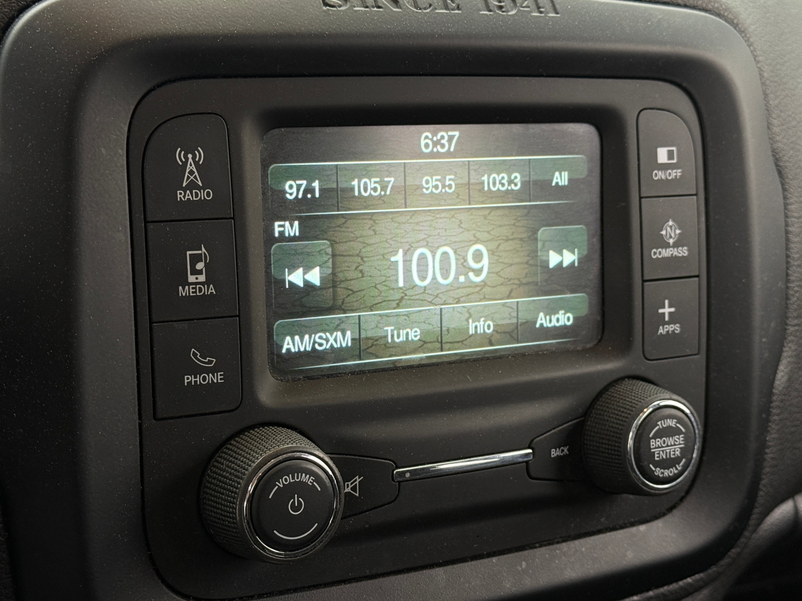 Thumbnail: 2017 Jeep Renegade - 4