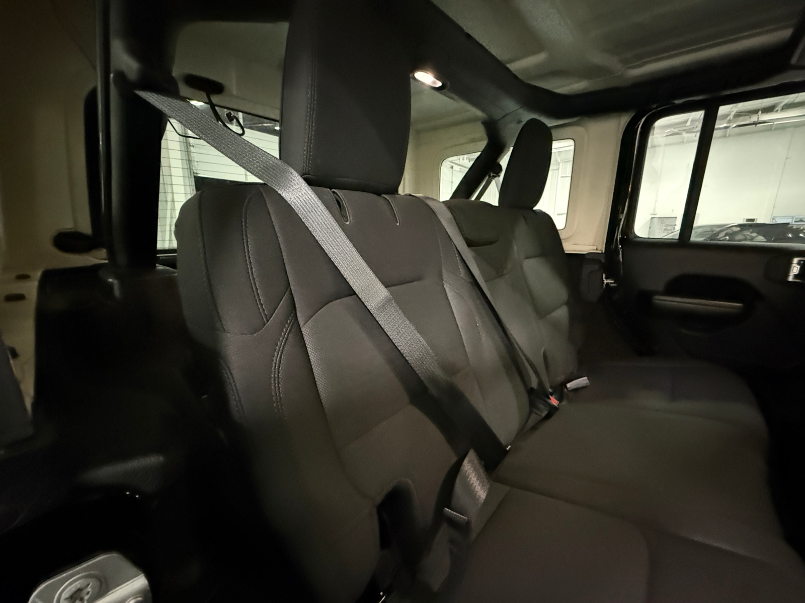 Thumbnail: 2020 Jeep Wrangler - 6