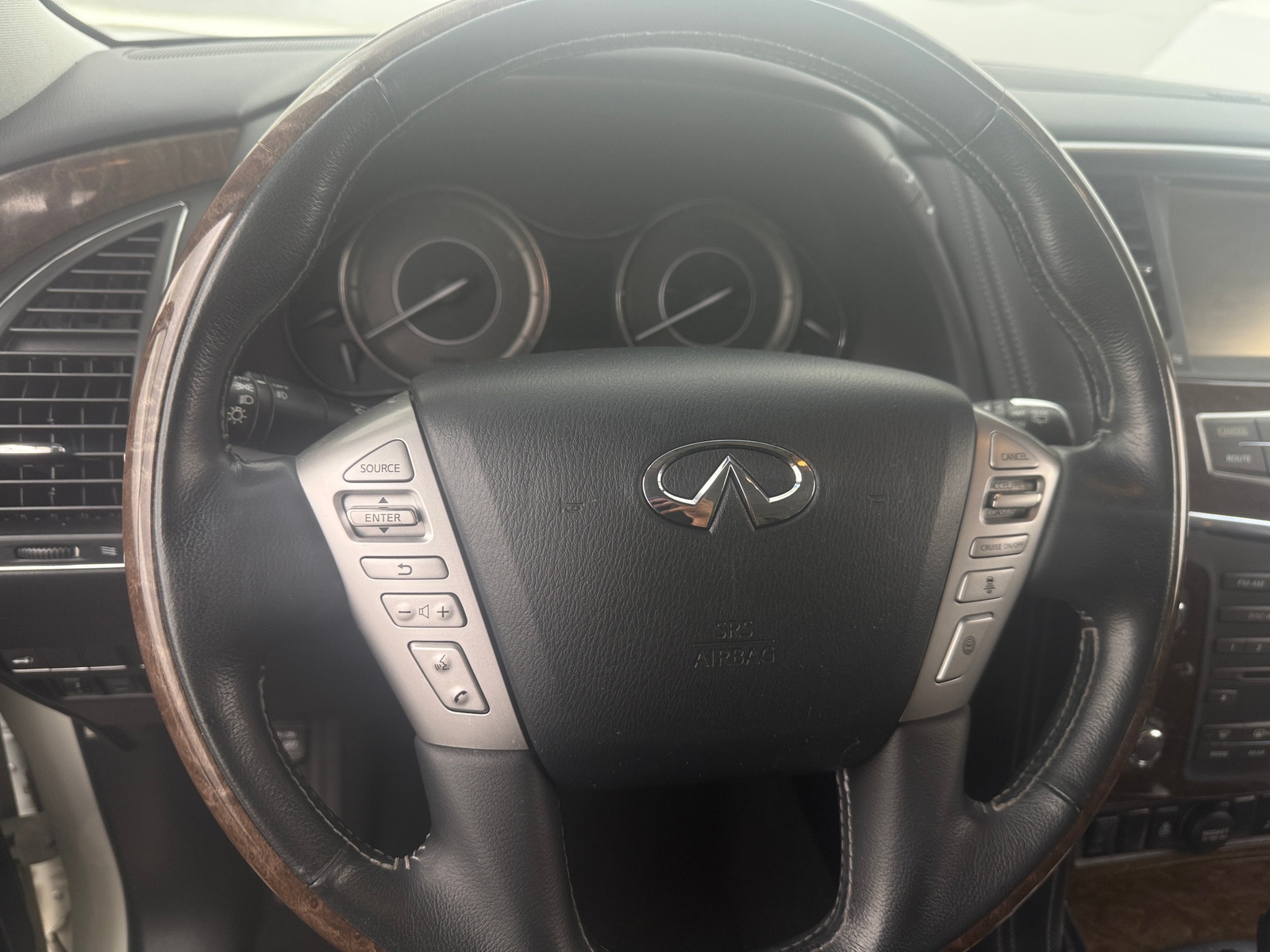 Thumbnail: 2017 INFINITI QX80 - 4