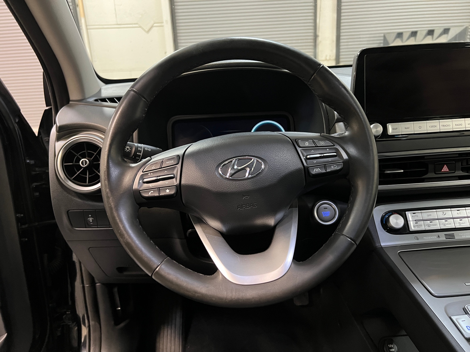 Thumbnail: 2023 Hyundai Kona - 5