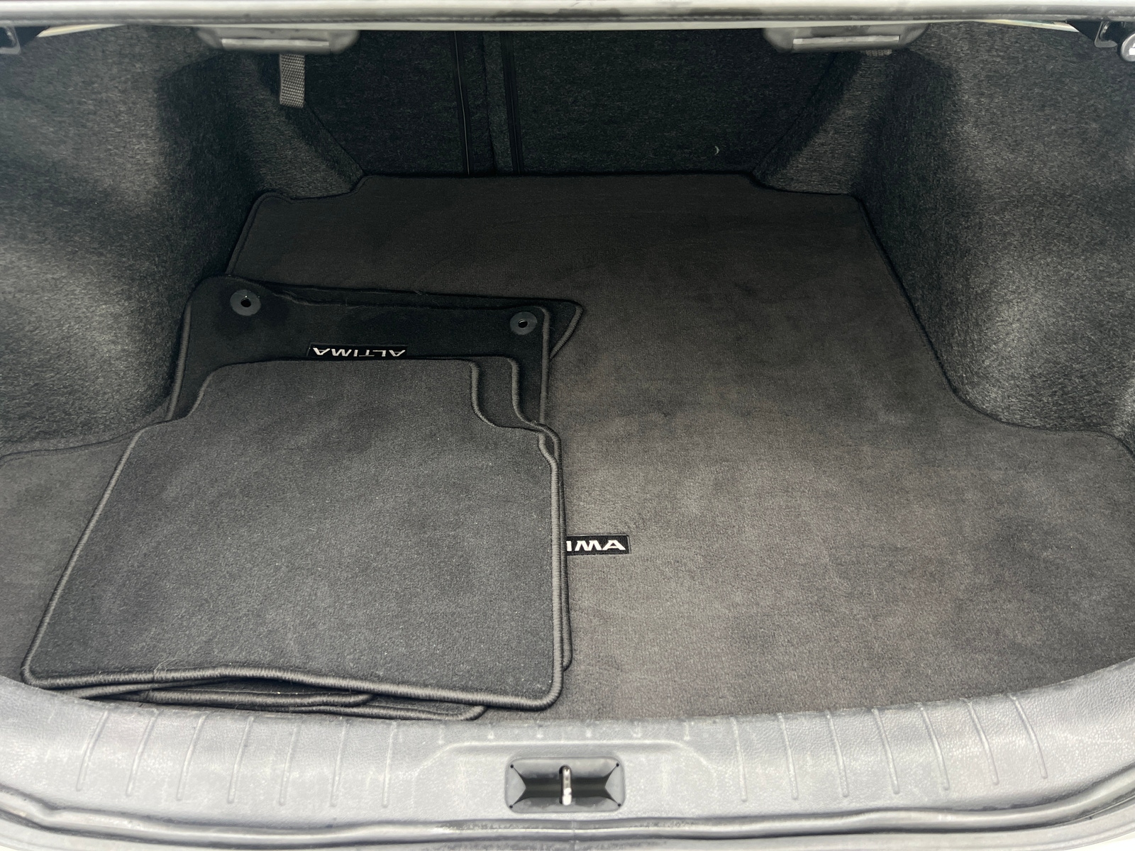 Thumbnail: 2024 Nissan Altima - 7