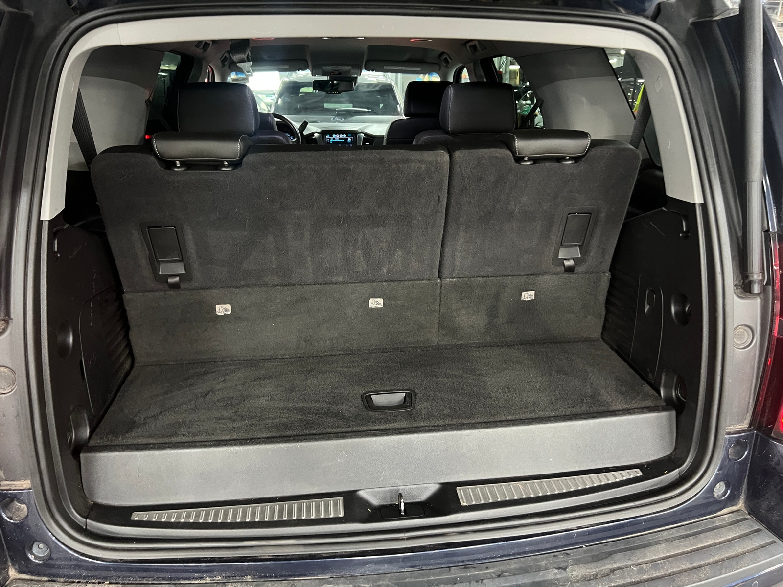 Thumbnail: 2020 Chevrolet Tahoe - 6