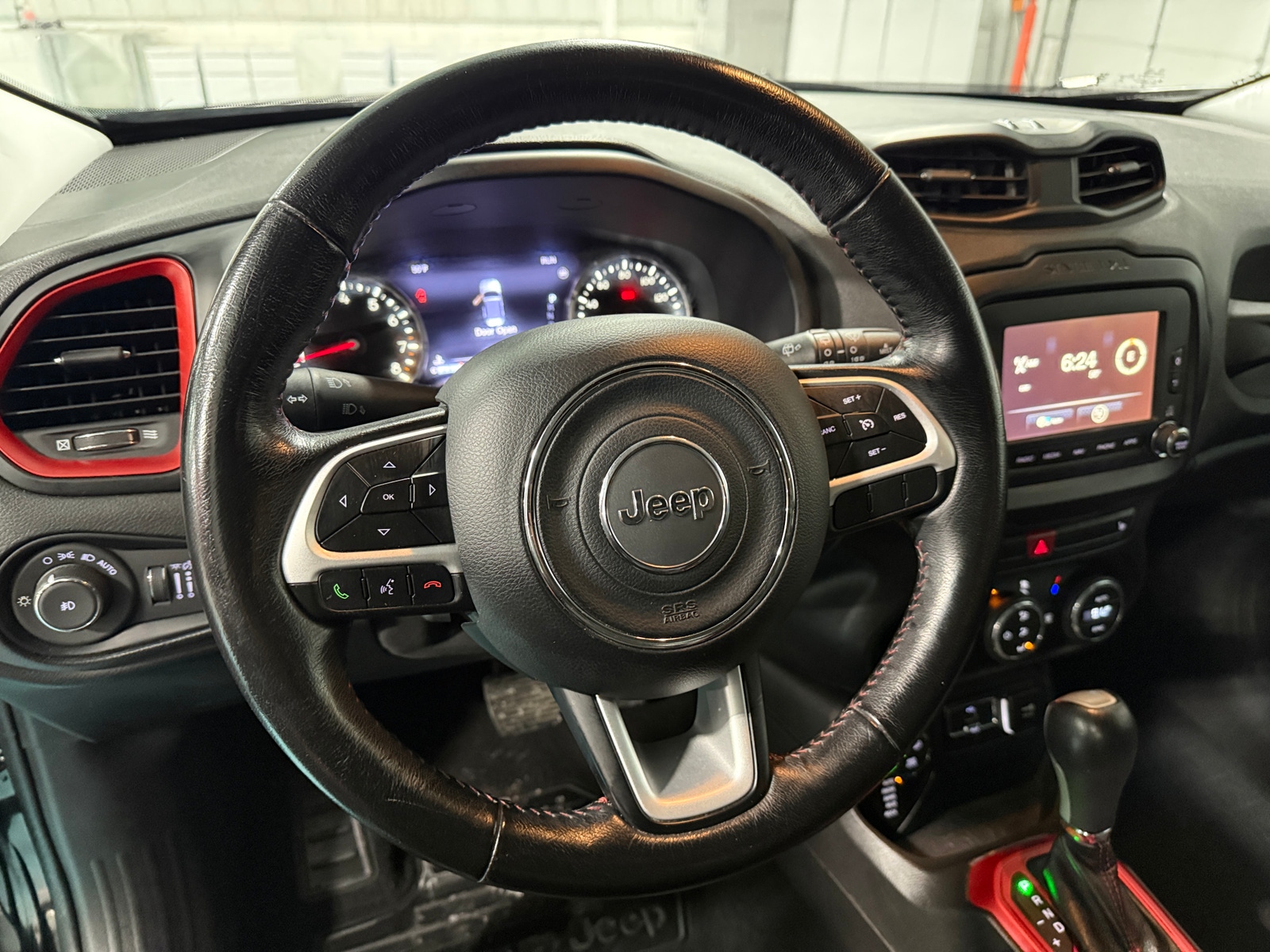 Thumbnail: 2017 Jeep Renegade - 5