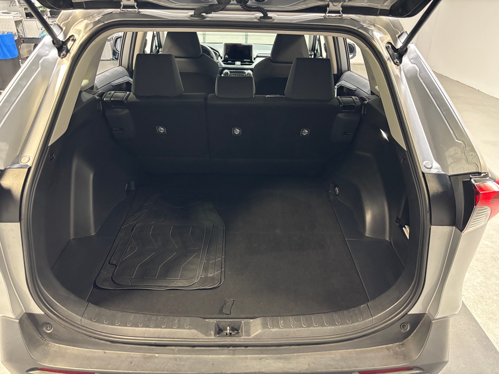 Thumbnail: 2024 Toyota RAV4 - 7