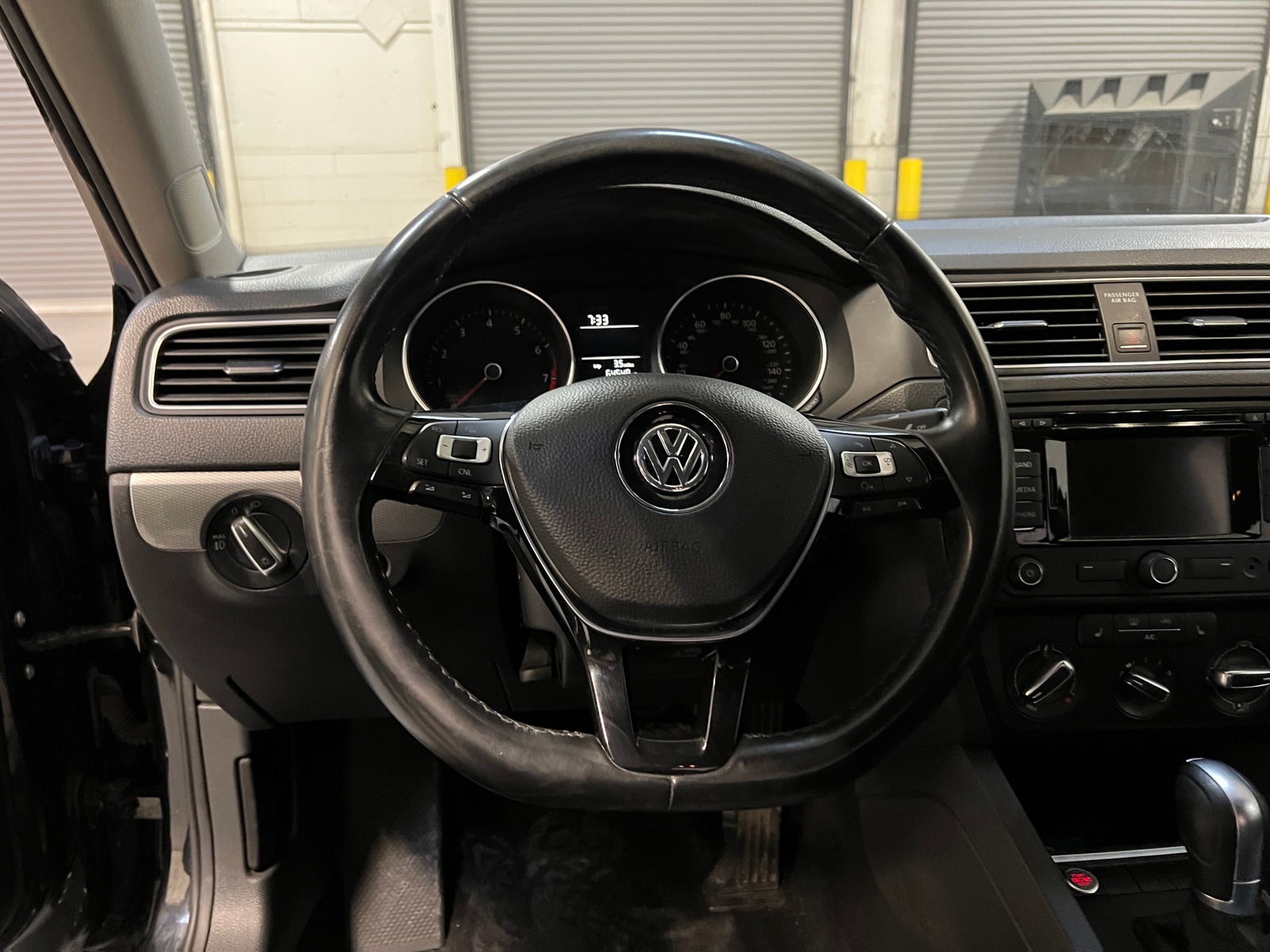 Thumbnail: 2015 Volkswagen Jetta - 5