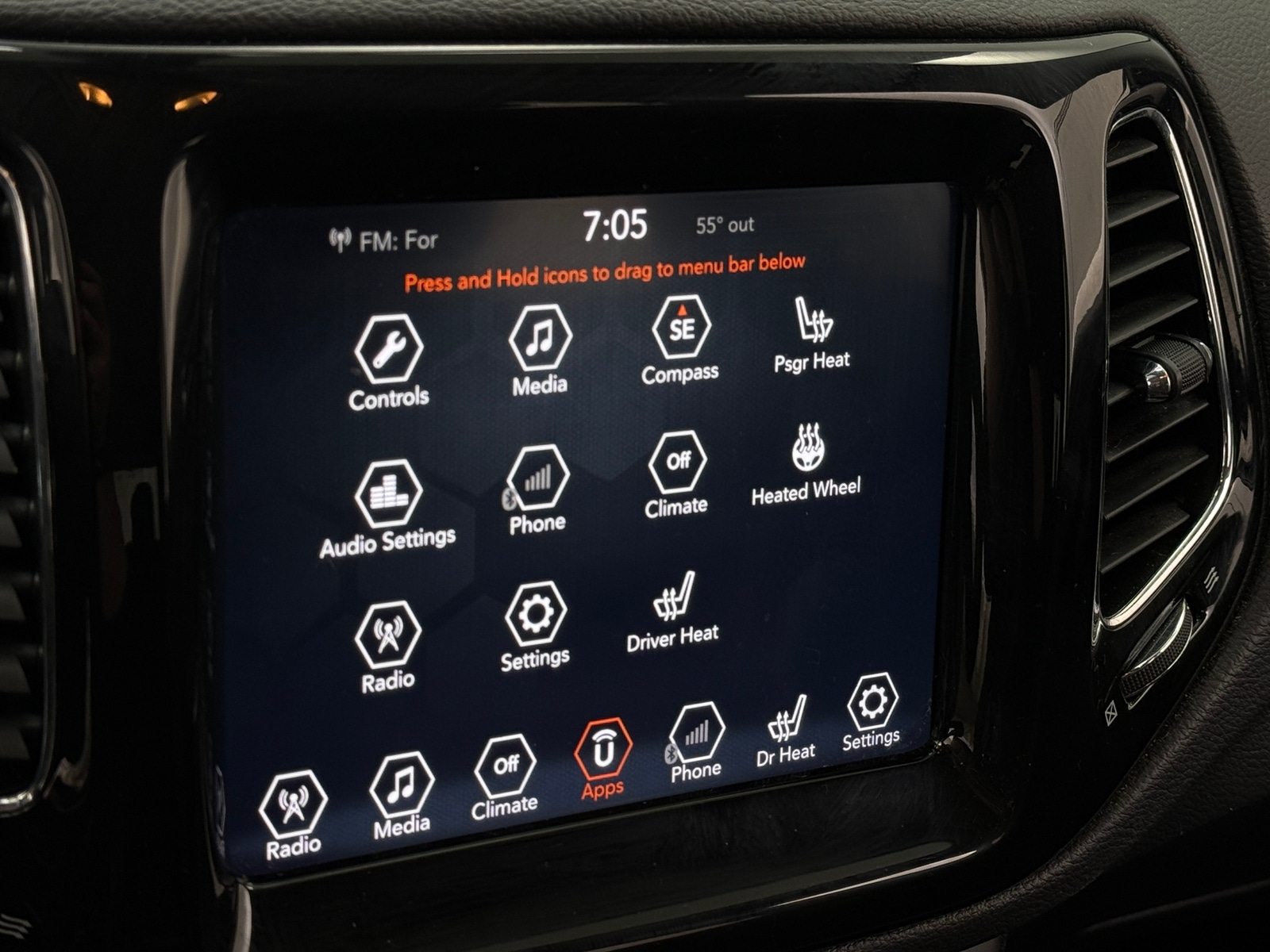 Thumbnail: 2018 Jeep Compass - 3