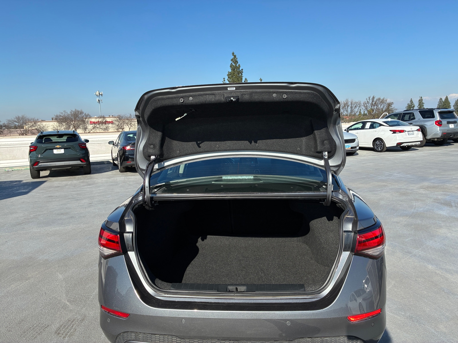 Thumbnail: 2025 Nissan Sentra - 6