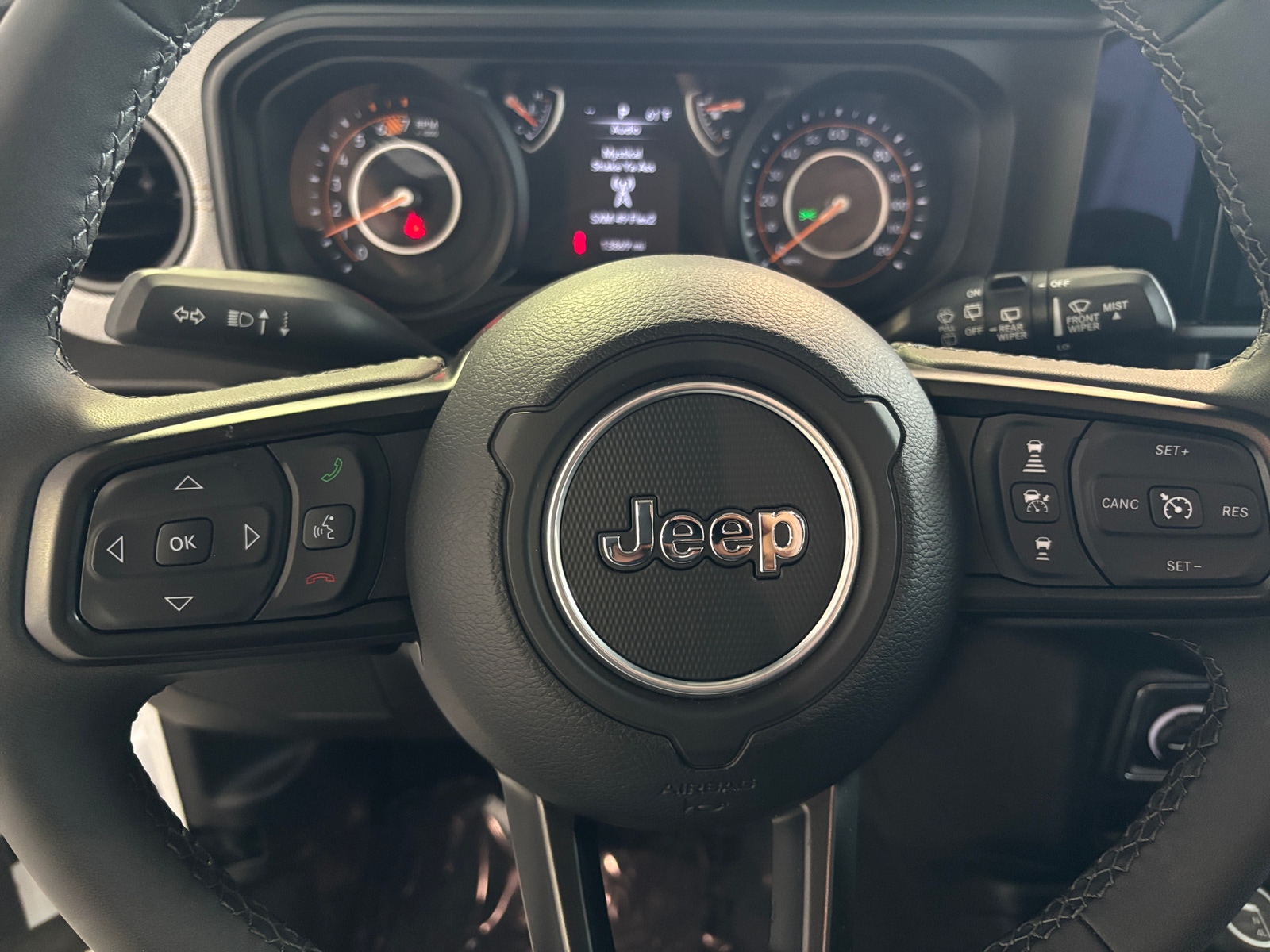 Thumbnail: 2025 Jeep Wrangler - 5
