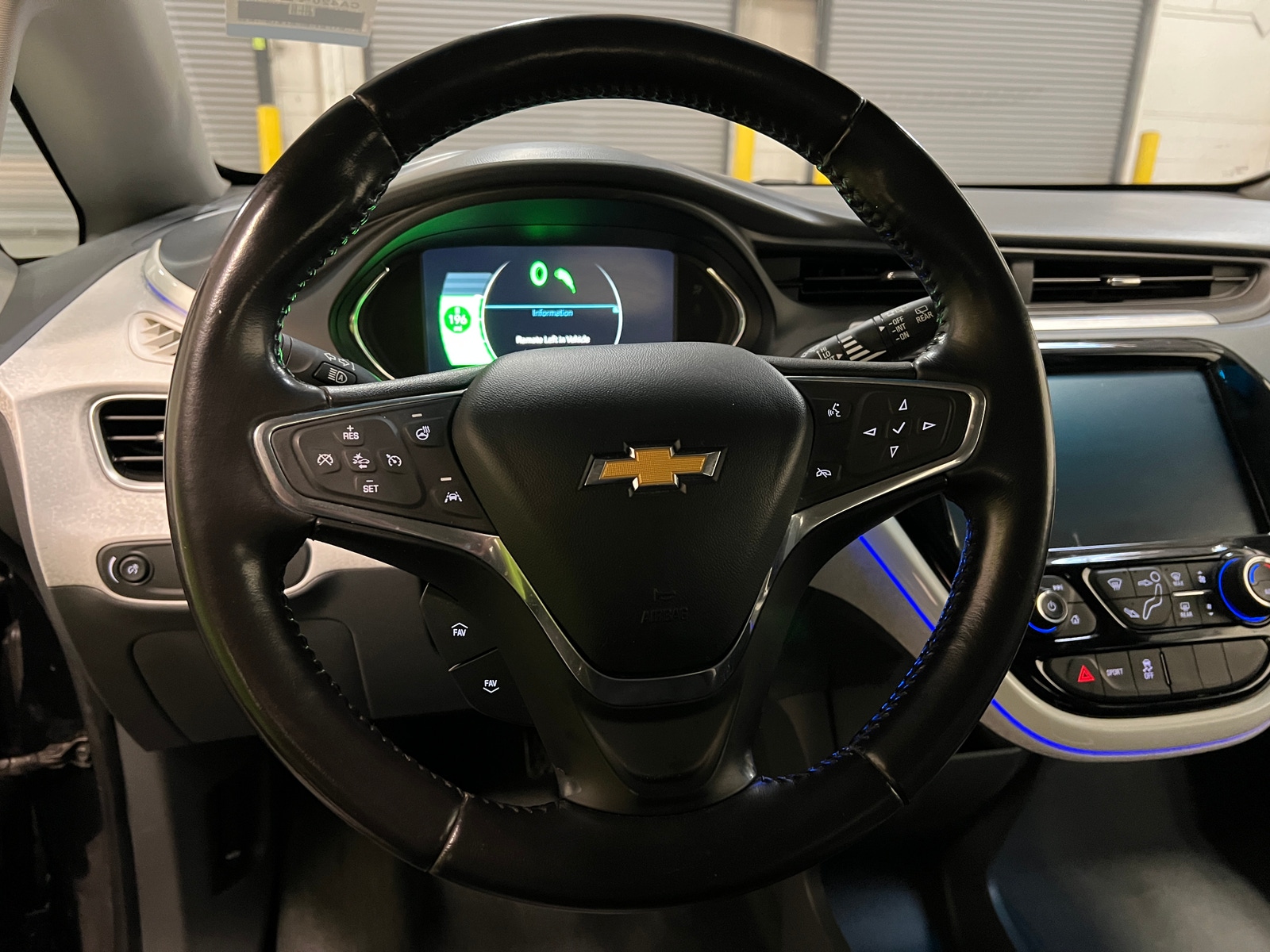 Thumbnail: 2019 Chevrolet Bolt EV - 4