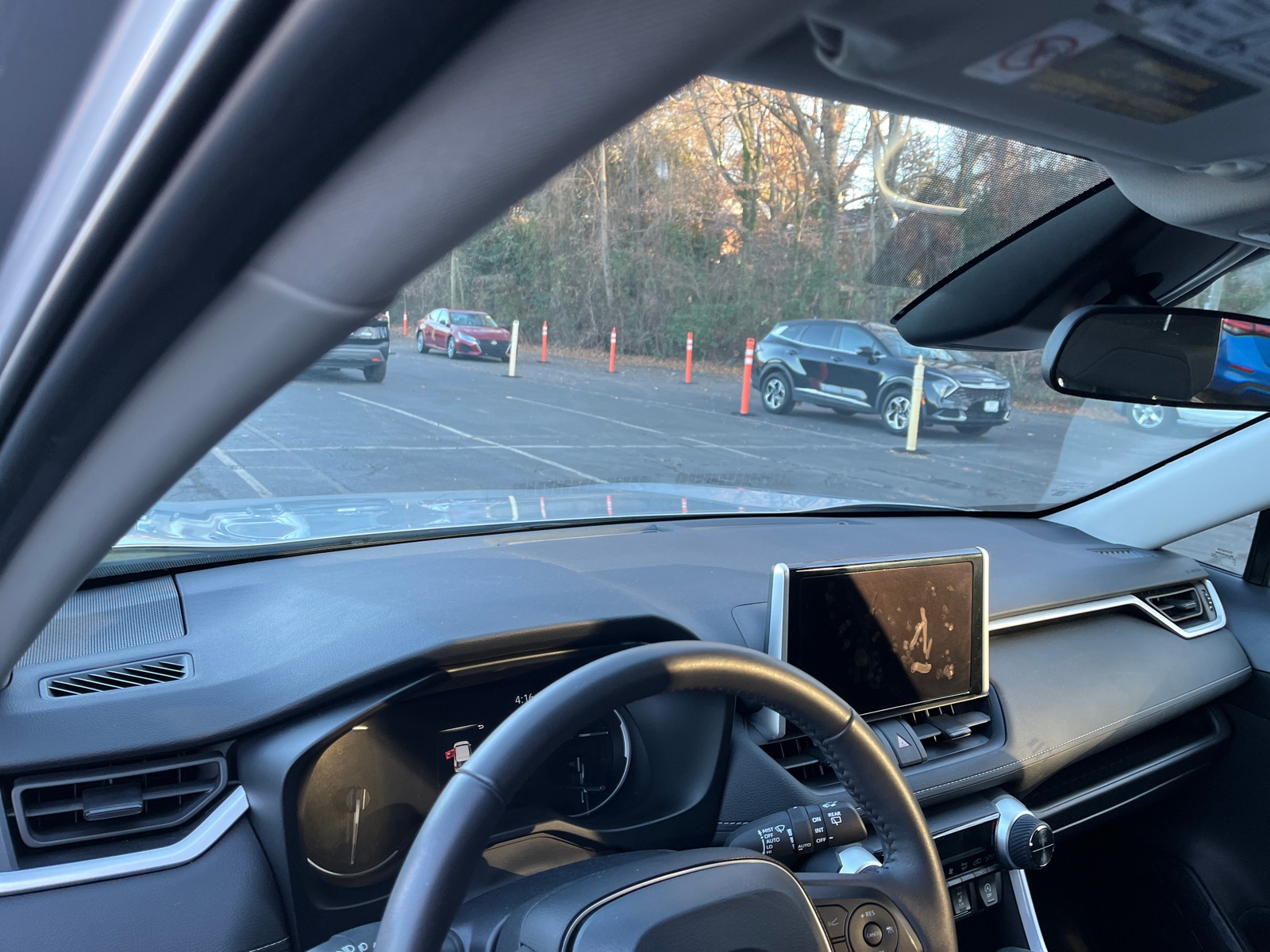 Thumbnail: 2025 Toyota RAV4 - 3