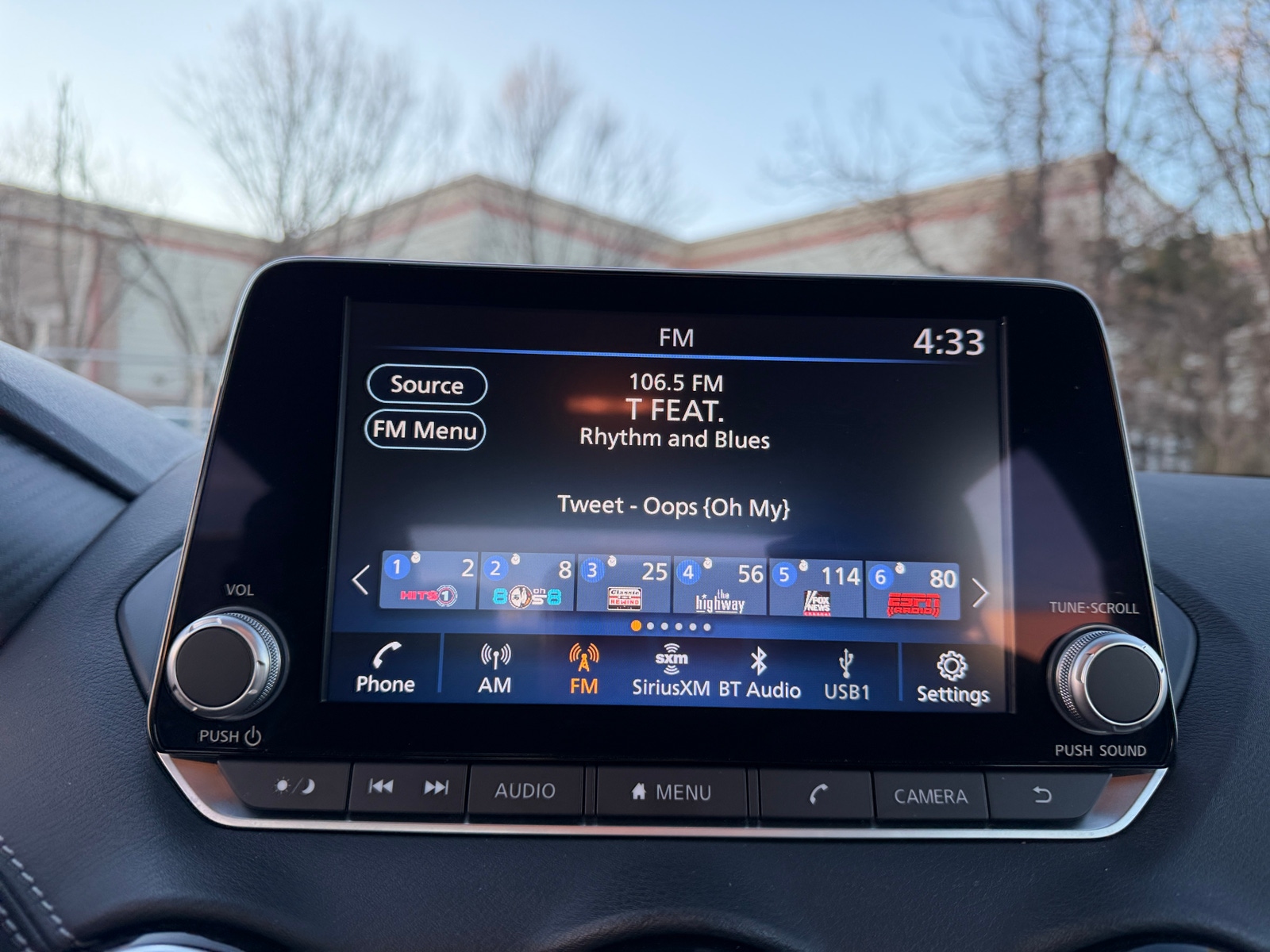 Thumbnail: 2025 Nissan Sentra - 4