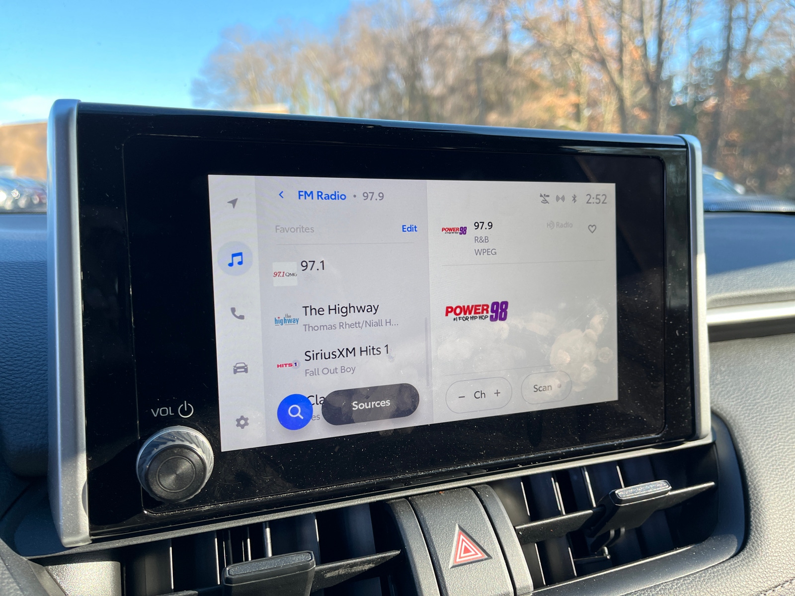 Thumbnail: 2025 Toyota RAV4 - 4