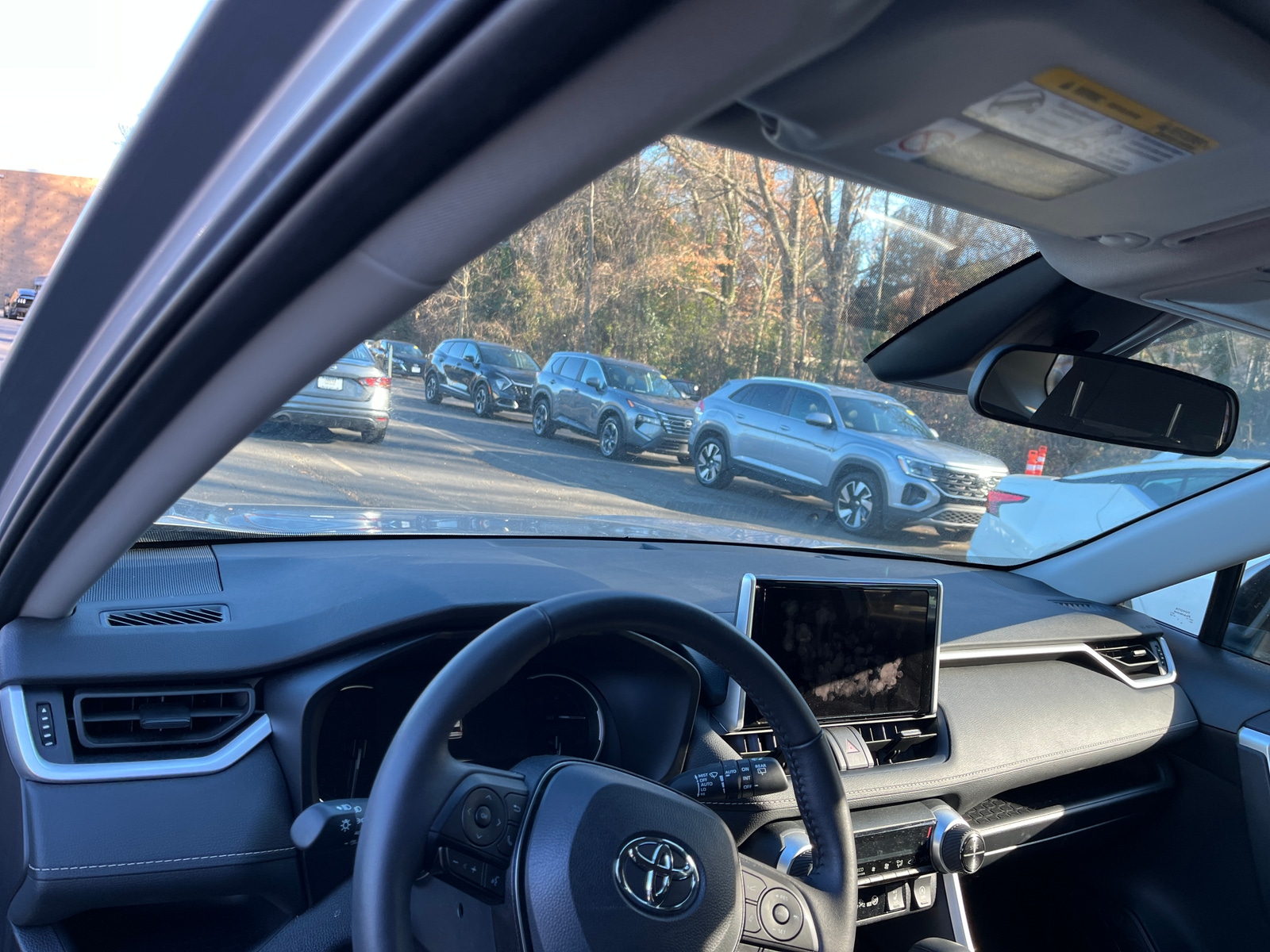 Thumbnail: 2025 Toyota RAV4 - 3