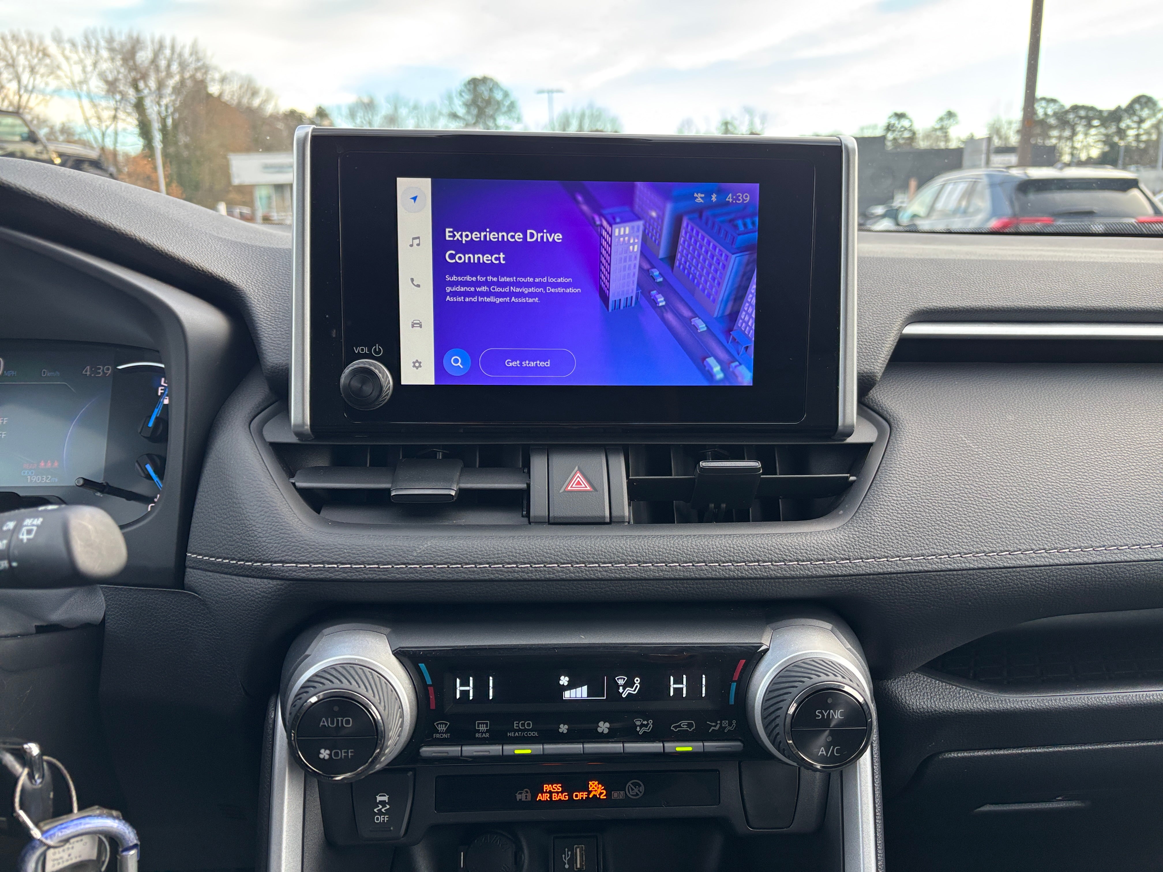 Thumbnail: 2025 Toyota RAV4 - 4