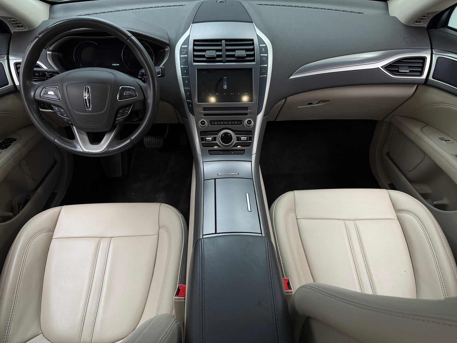 Thumbnail: 2017 Lincoln MKZ - 2