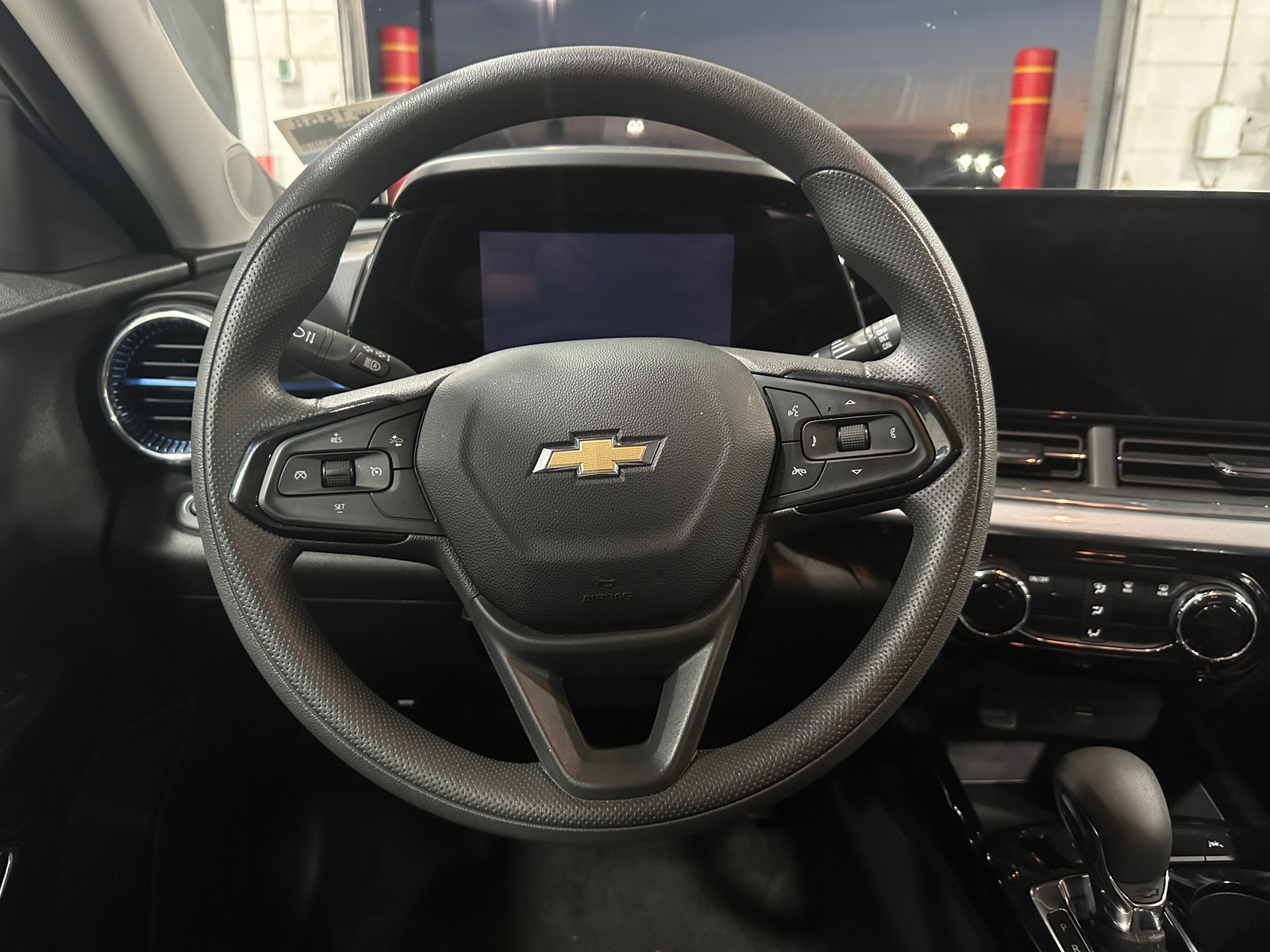 Thumbnail: 2025 Chevrolet Trax - 5