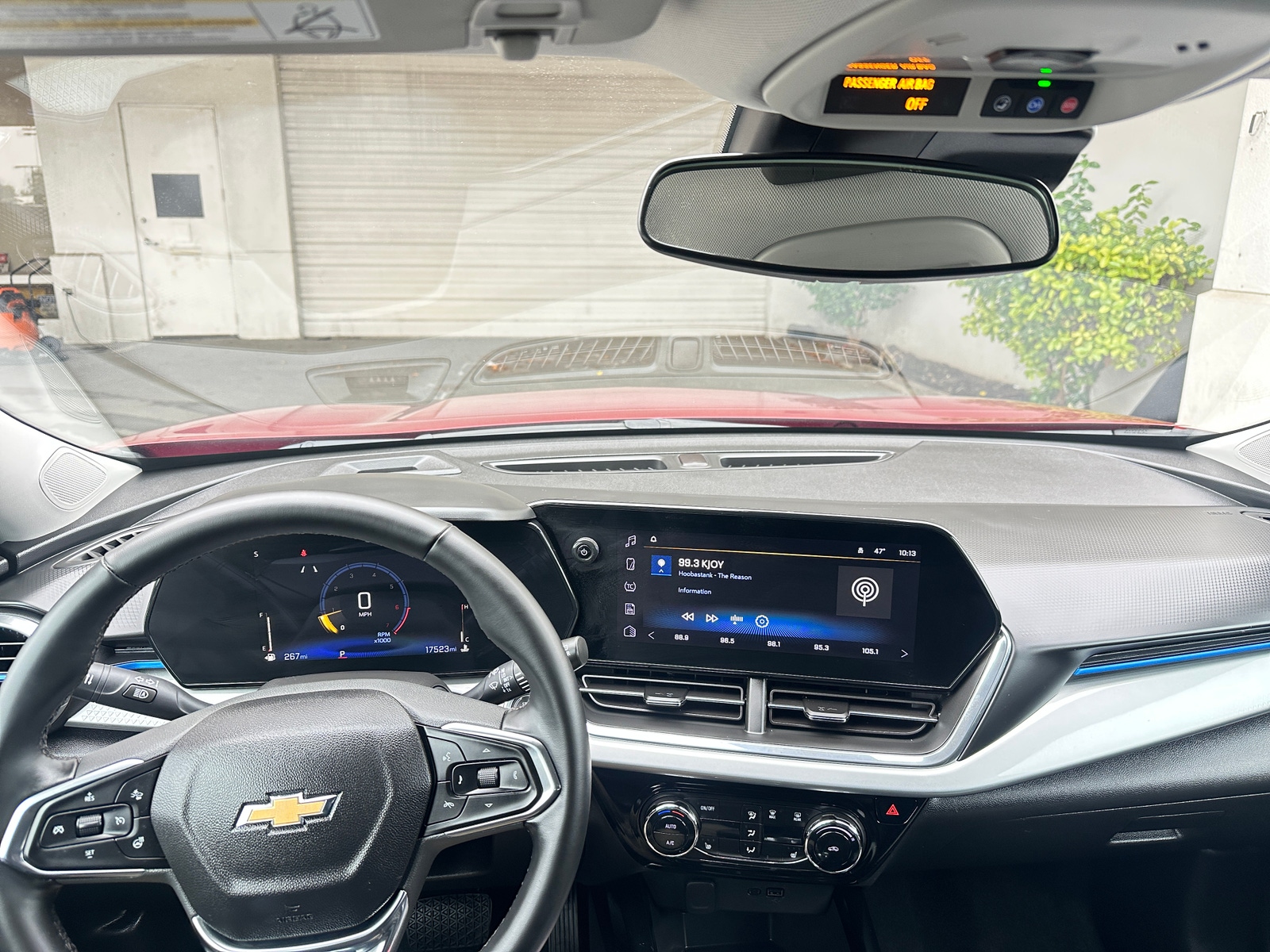 Thumbnail: 2025 Chevrolet Trax - 3