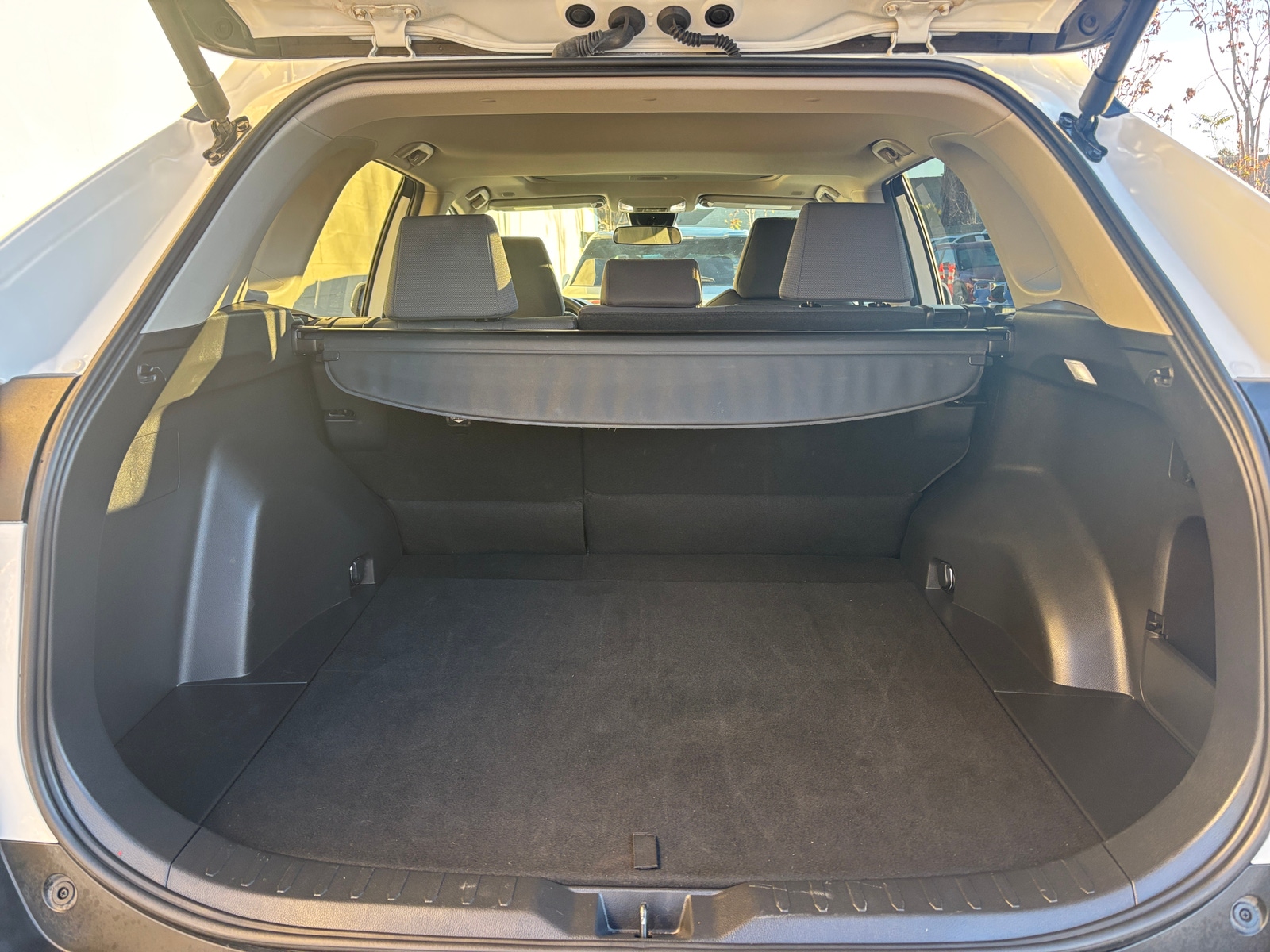 Thumbnail: 2025 Toyota RAV4 - 6