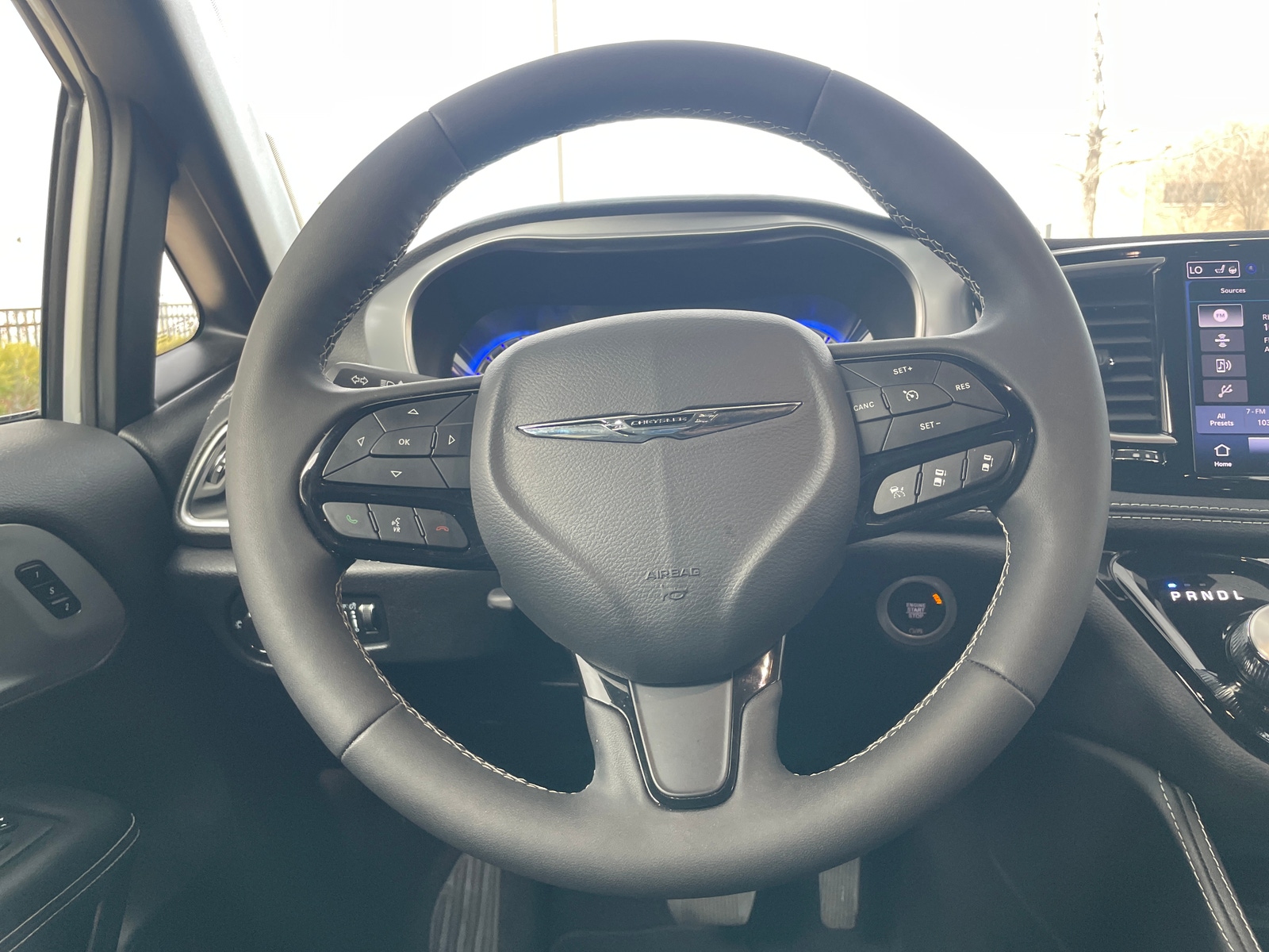 Thumbnail: 2025 Chrysler Pacifica - 5