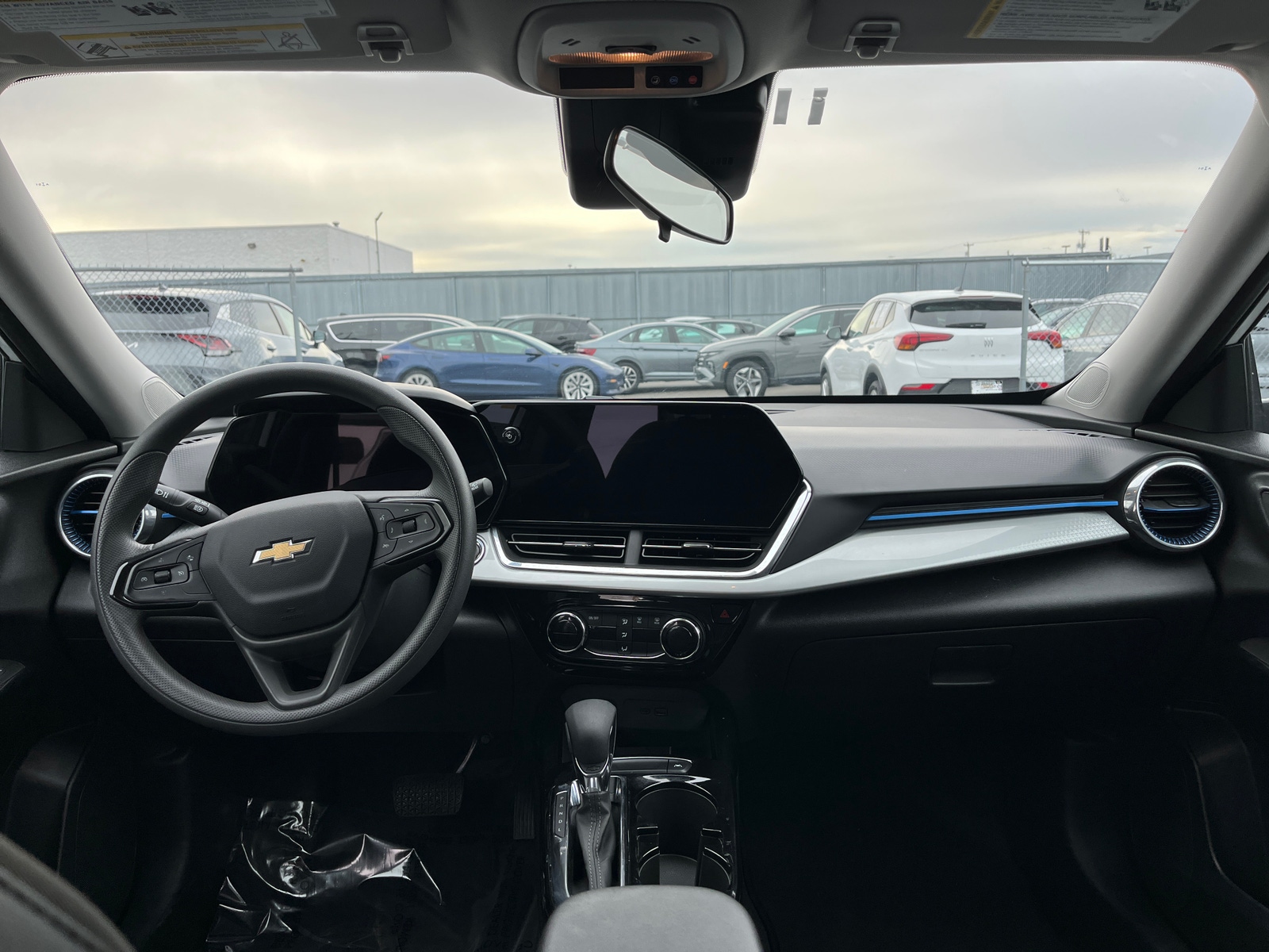 Thumbnail: 2025 Chevrolet Trax - 3