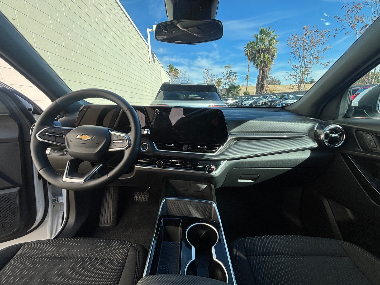 Thumbnail: 2025 Chevrolet Equinox - 3