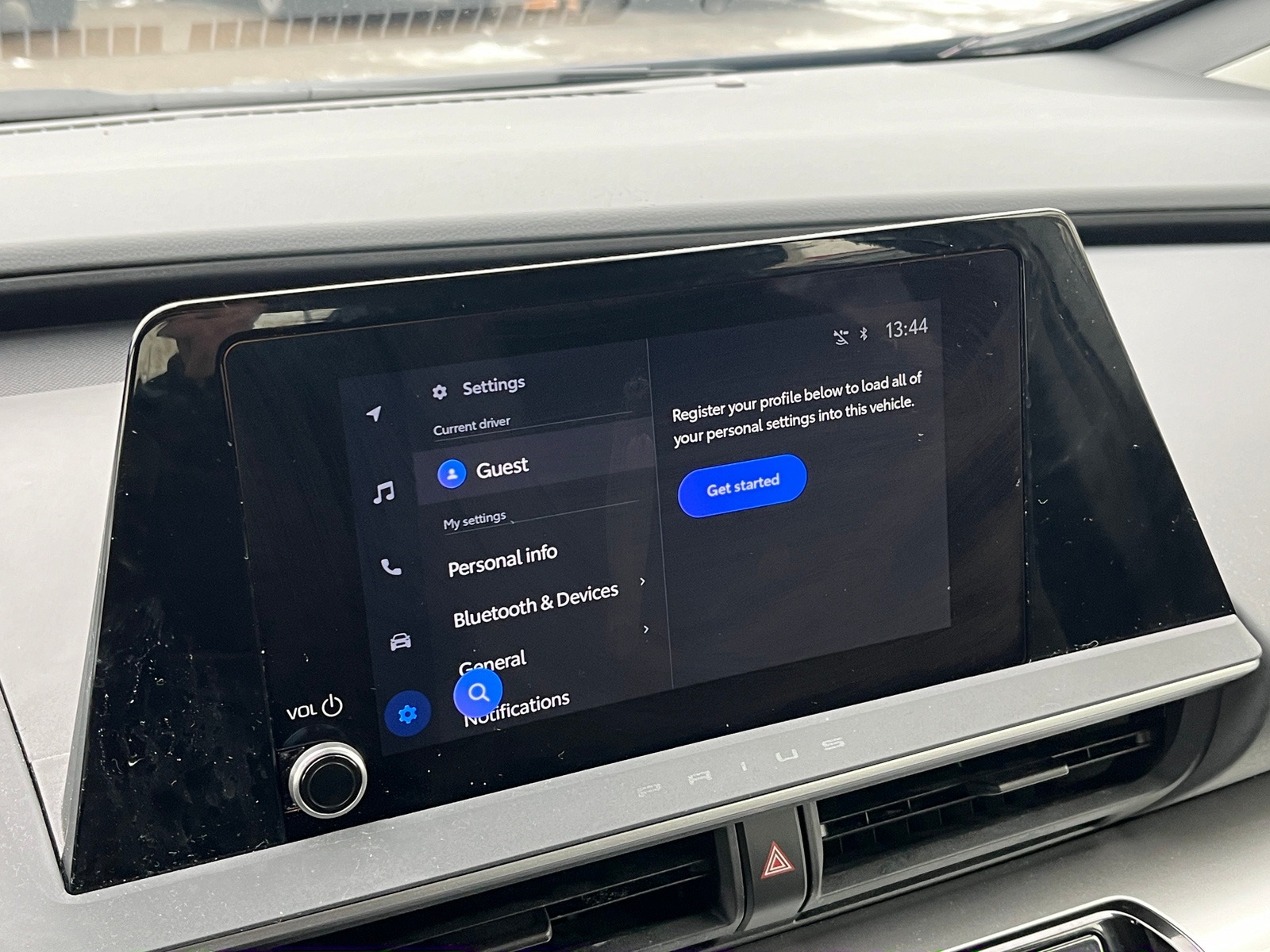 Thumbnail: 2025 Toyota Prius - 4