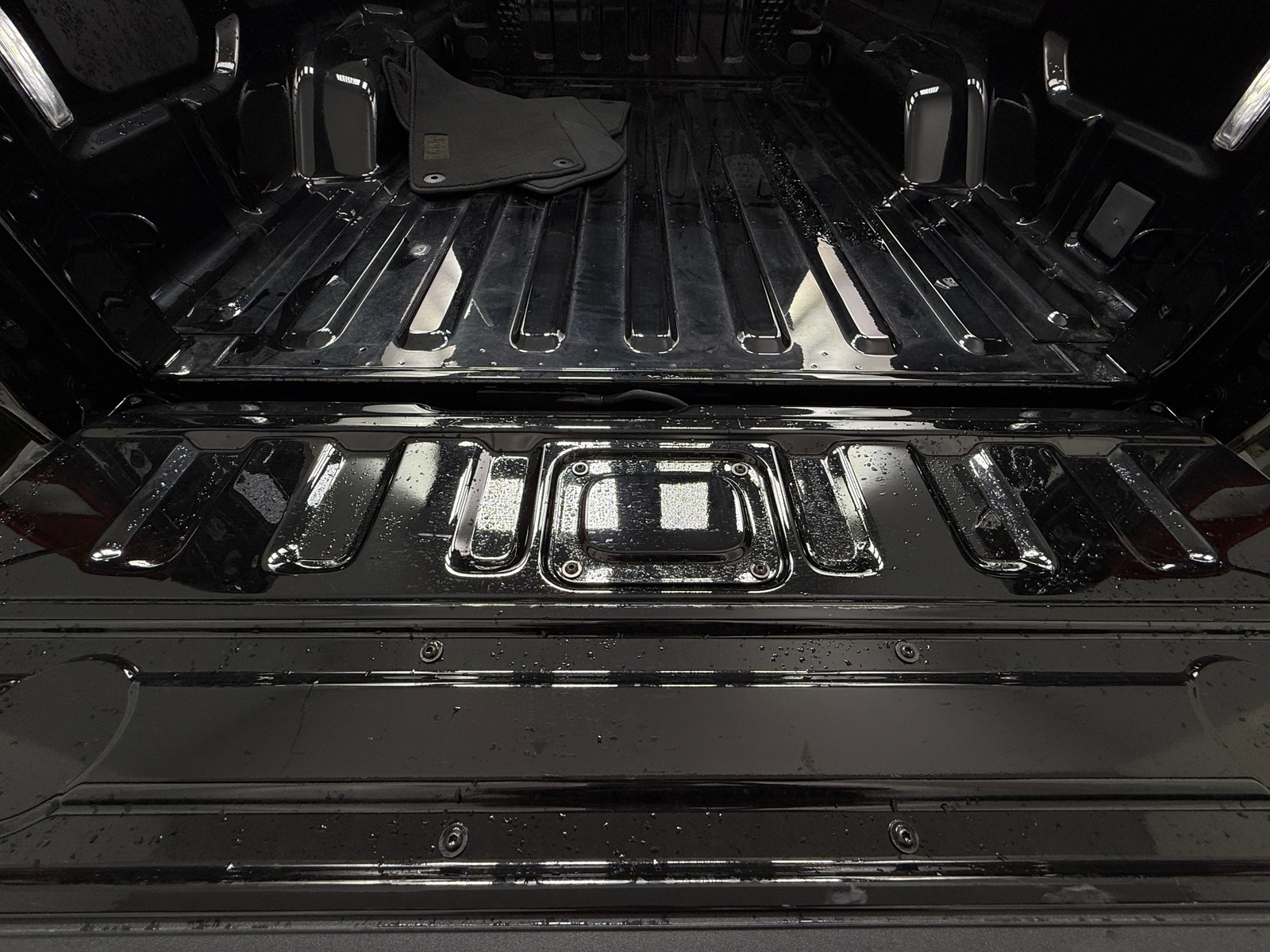 Thumbnail: 2025 Jeep Gladiator - 6