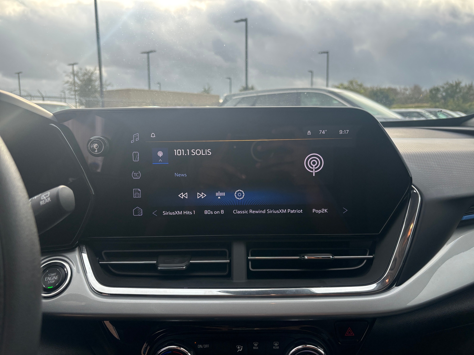 Thumbnail: 2025 Chevrolet Trax - 4