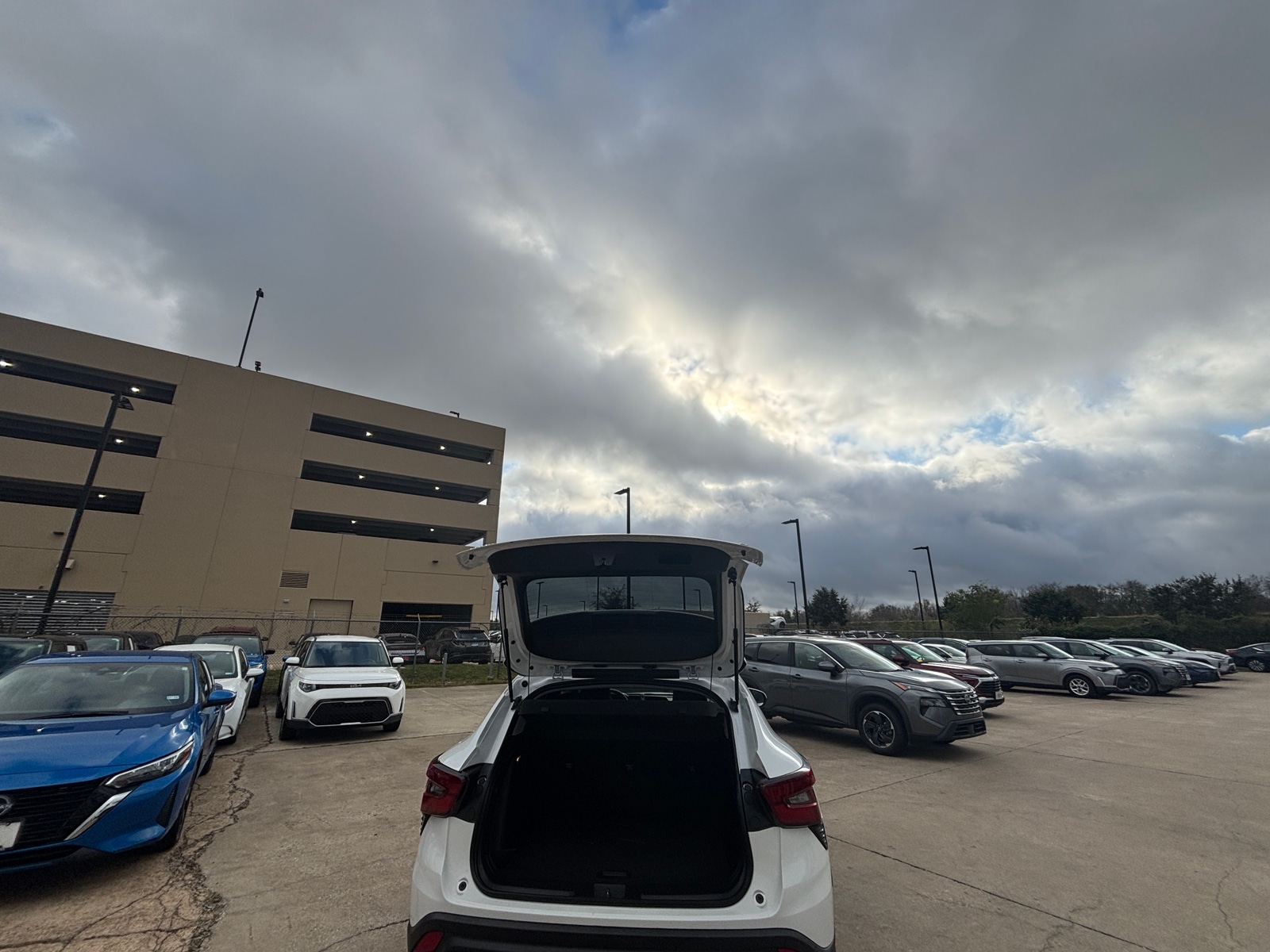 Thumbnail: 2025 Chevrolet Trax - 6