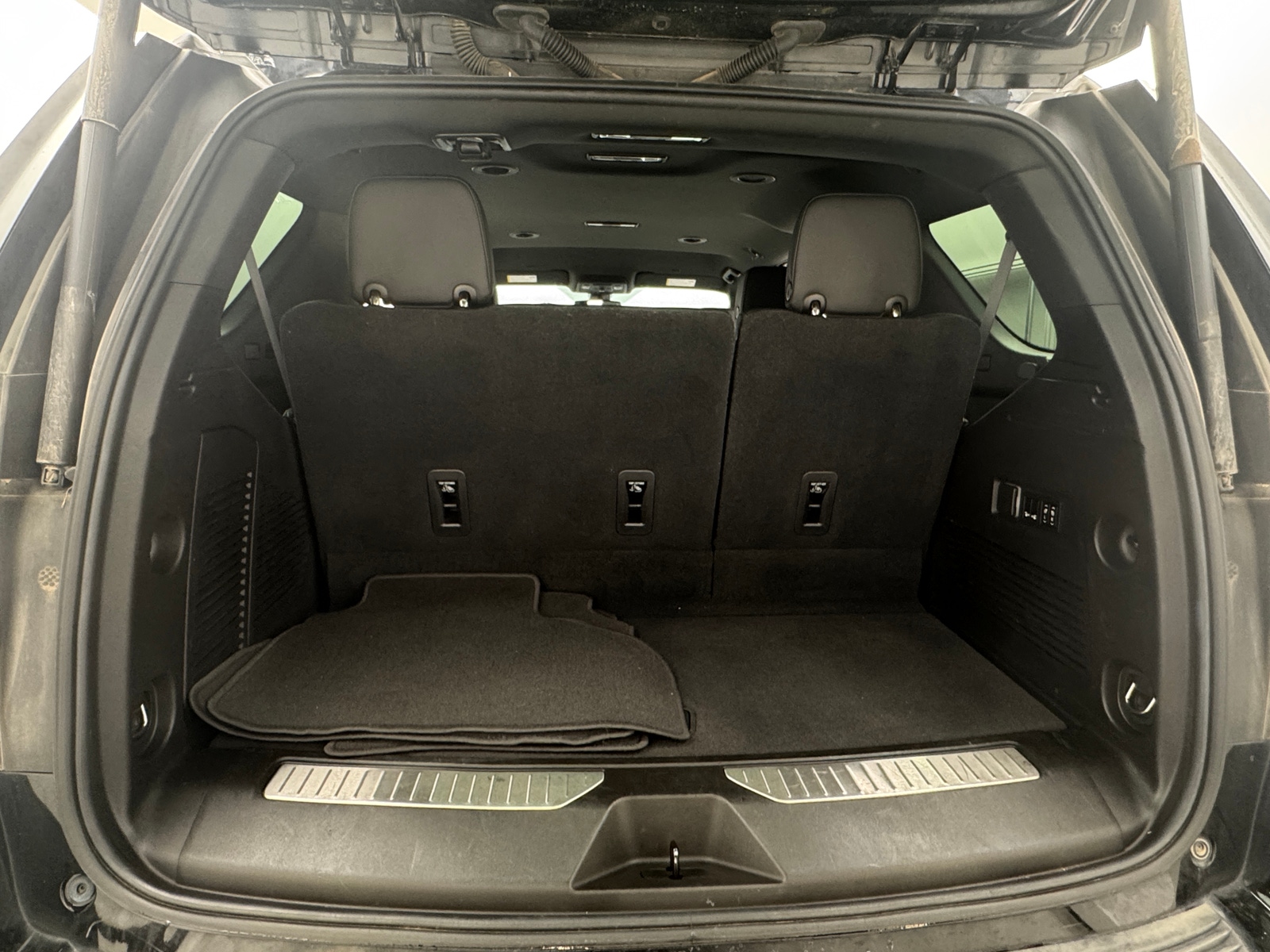 Thumbnail: 2021 Chevrolet Tahoe - 6