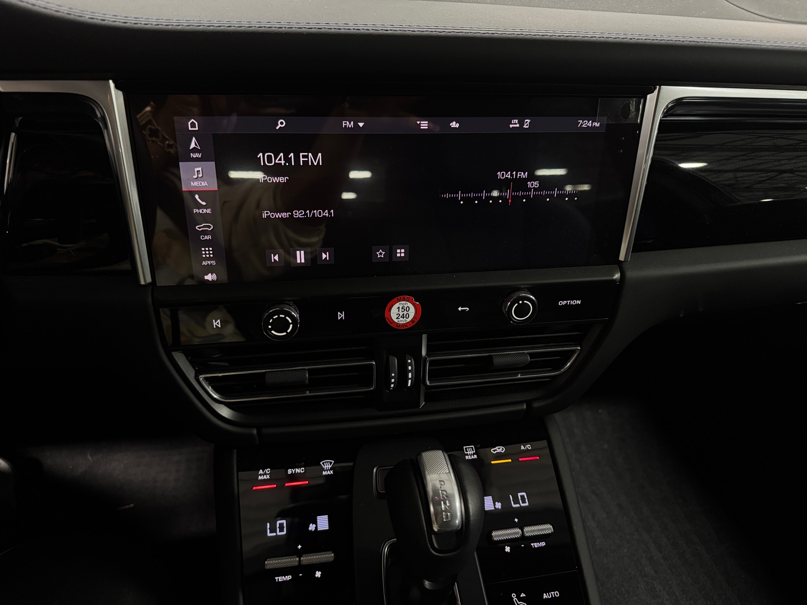 Thumbnail: 2024 Porsche Macan - 3