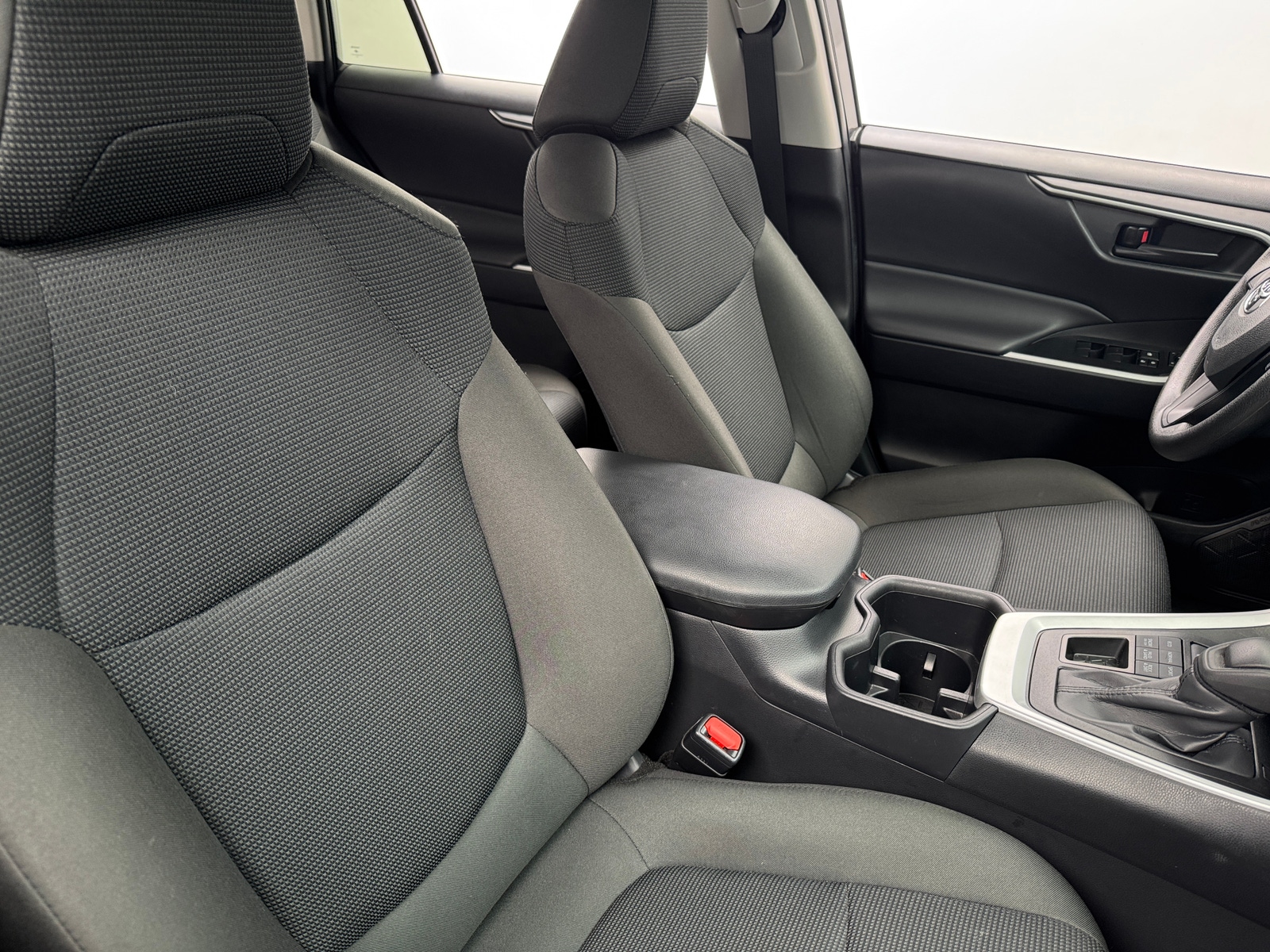 Thumbnail: 2025 Toyota RAV4 - 2