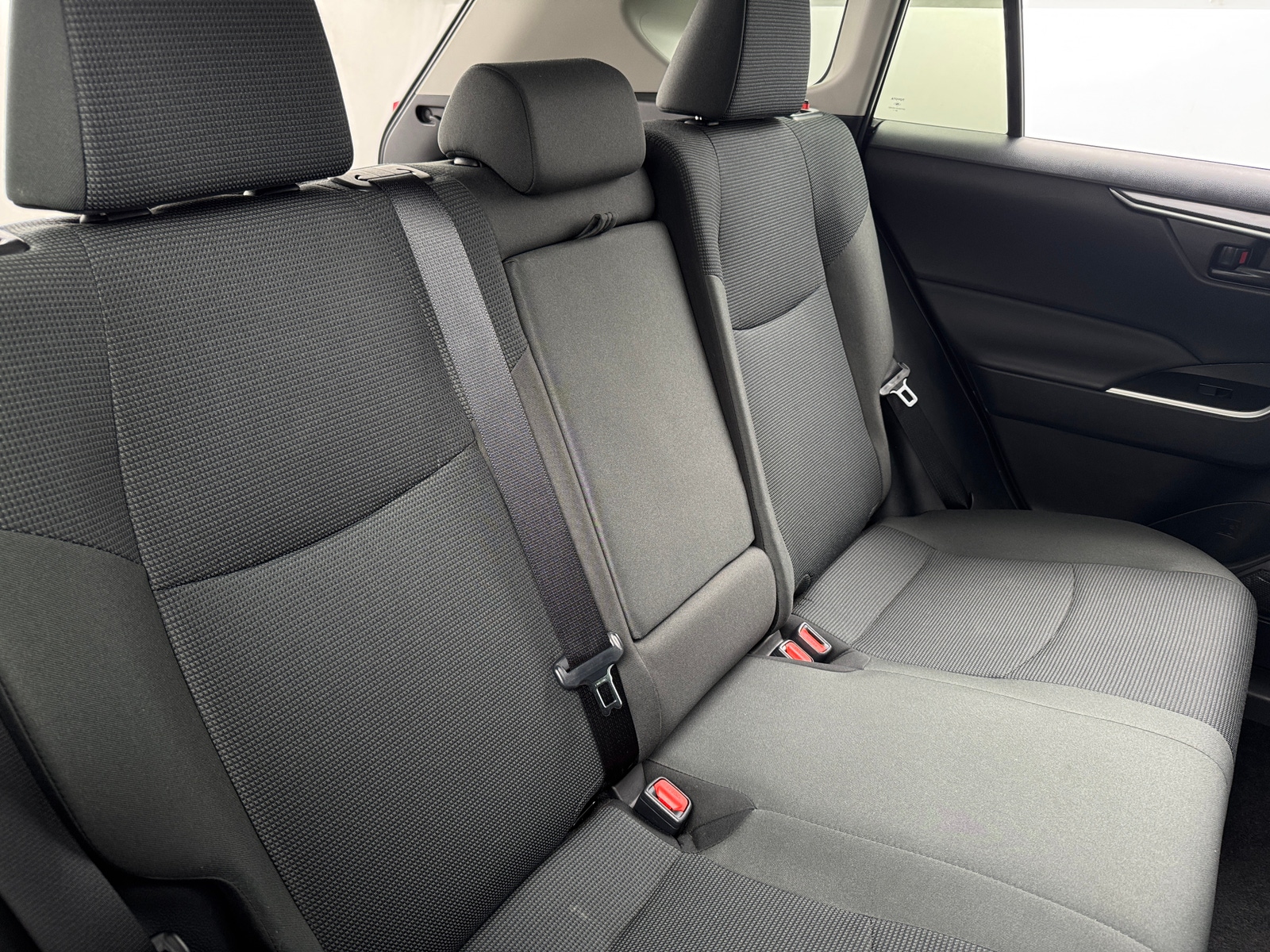 Thumbnail: 2025 Toyota RAV4 - 6