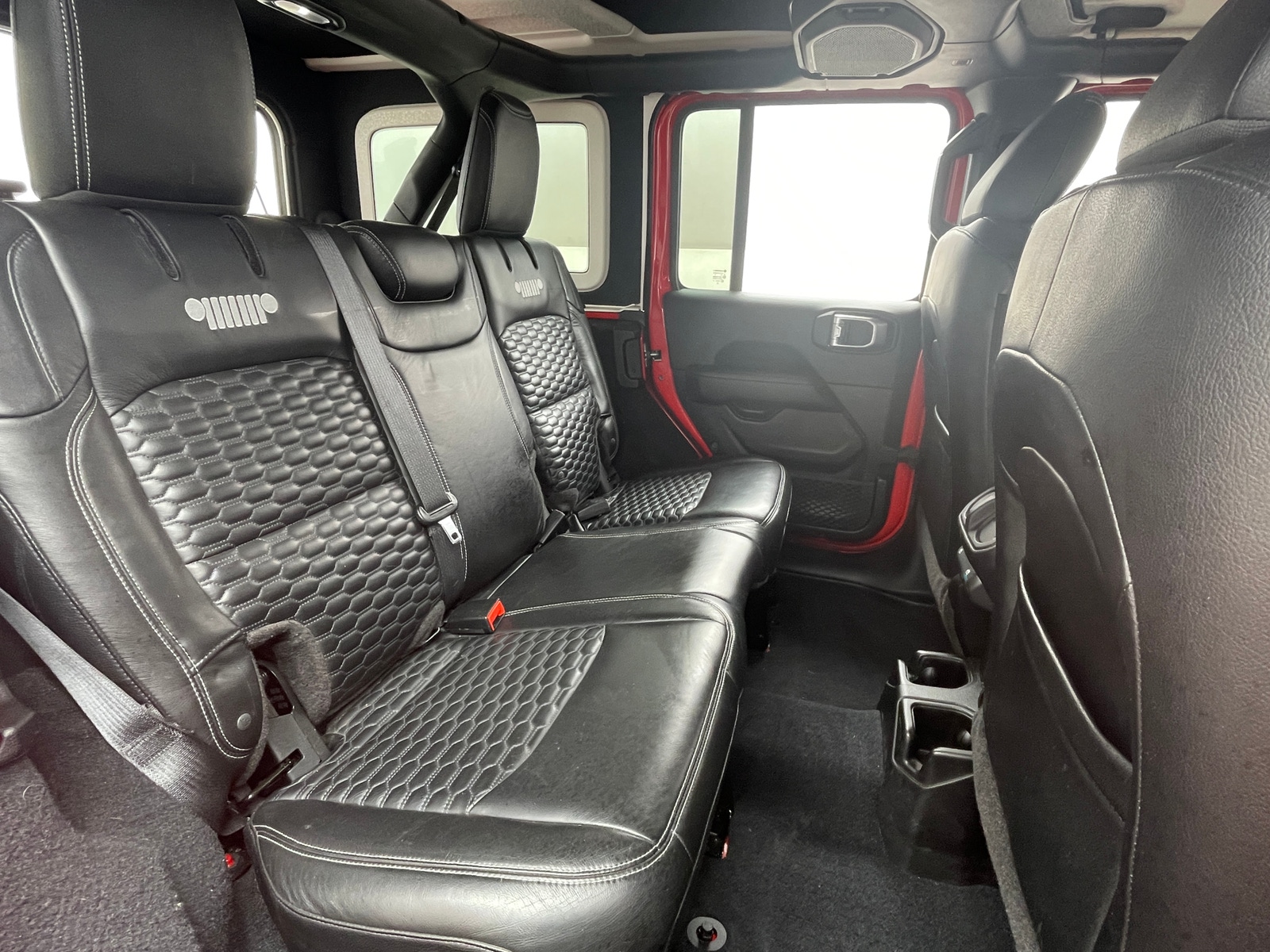 Thumbnail: 2018 Jeep Wrangler - 6