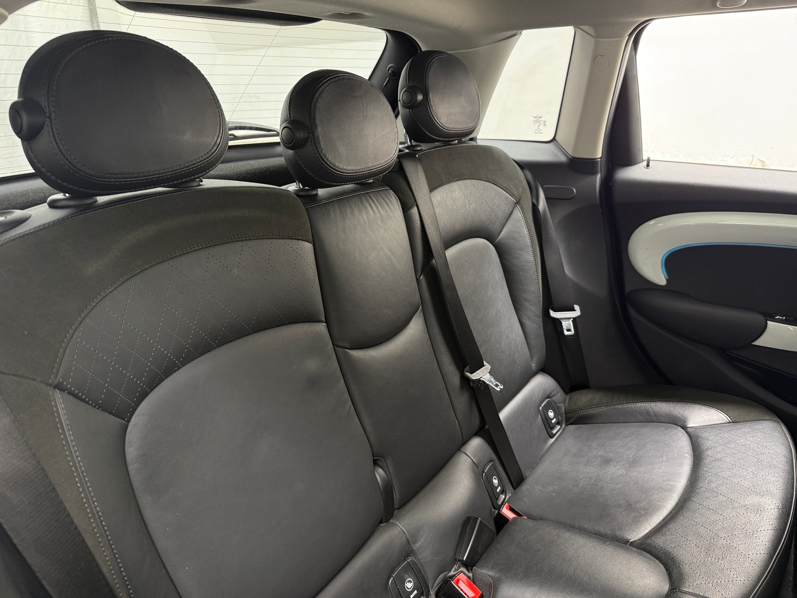 Thumbnail: 2016 MINI Cooper Hardtop - 5