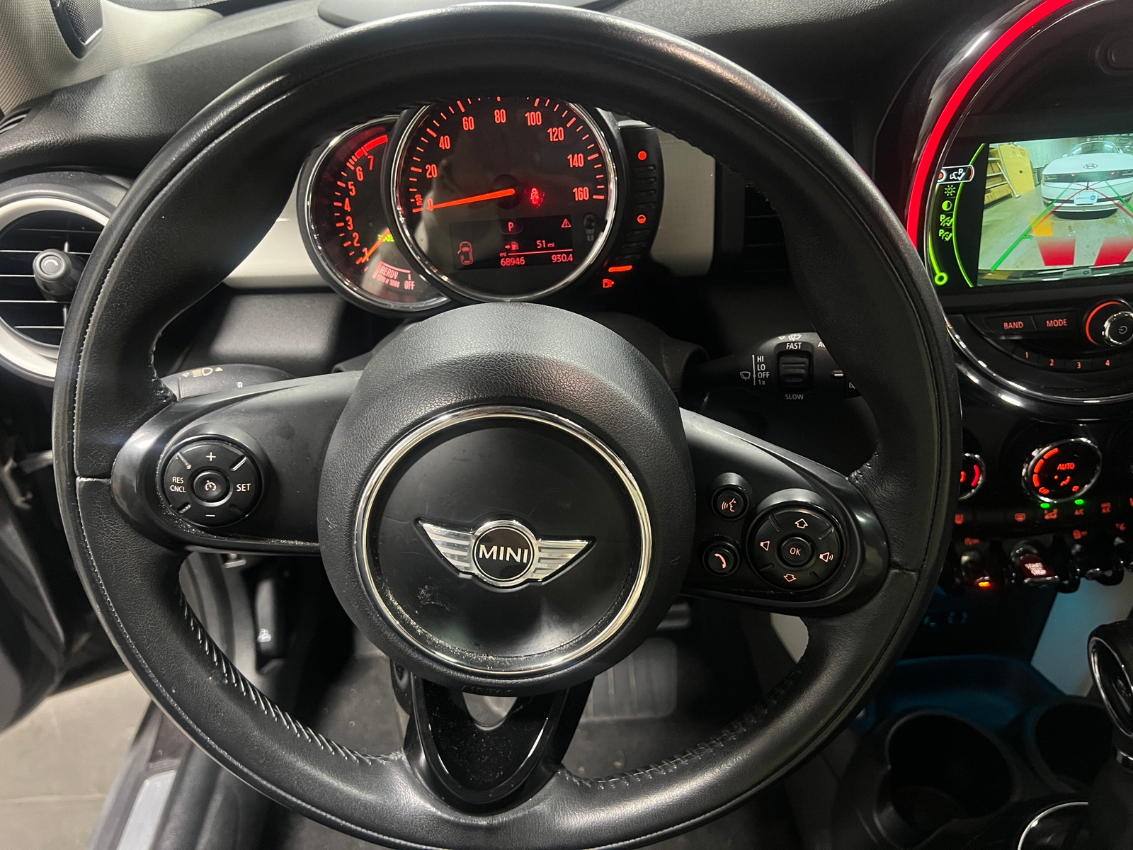 Thumbnail: 2016 MINI Cooper Hardtop - 4