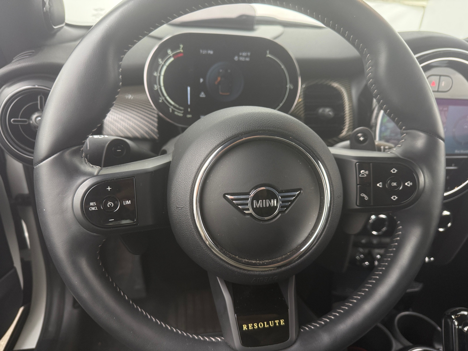 Thumbnail: 2024 MINI Cooper Convertible - 4