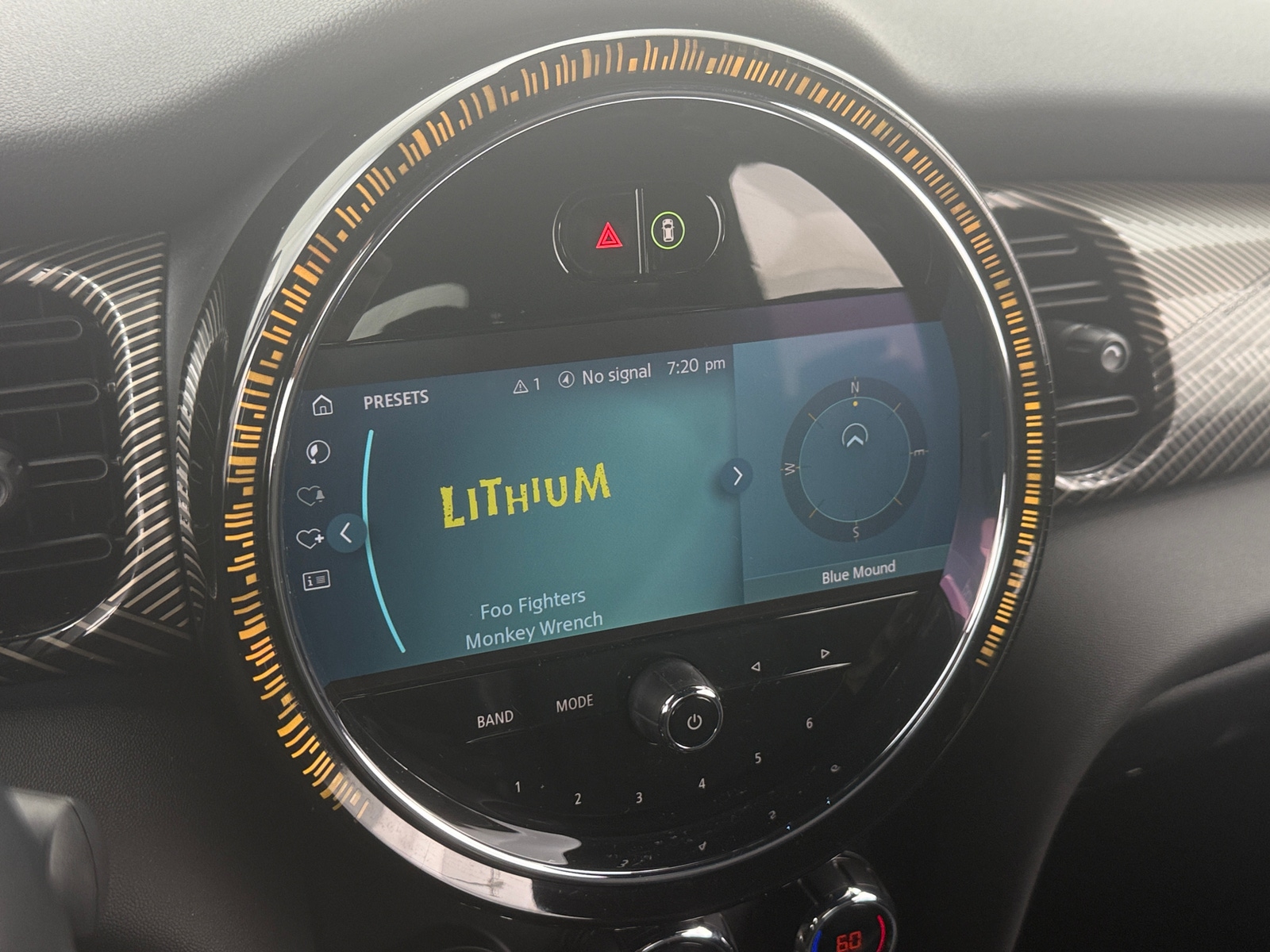 Thumbnail: 2024 MINI Cooper Convertible - 3